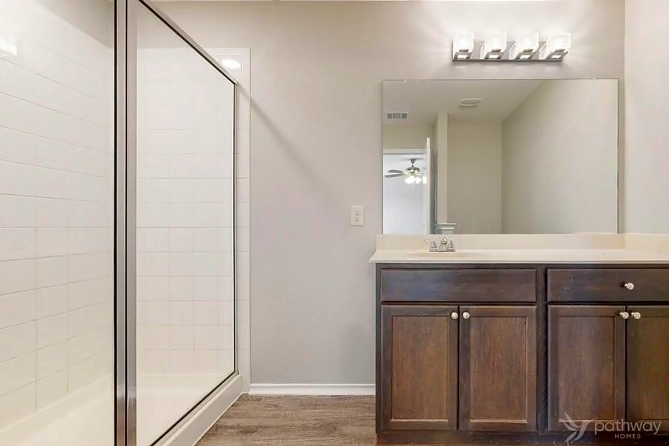206 Gallop Ct - Waxahachie, TX
