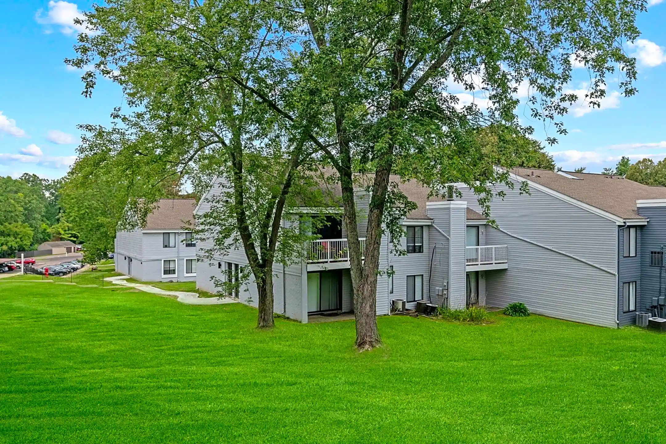 Northville Woods 18800 Innsbrook Dr Northville, MI Apartments for