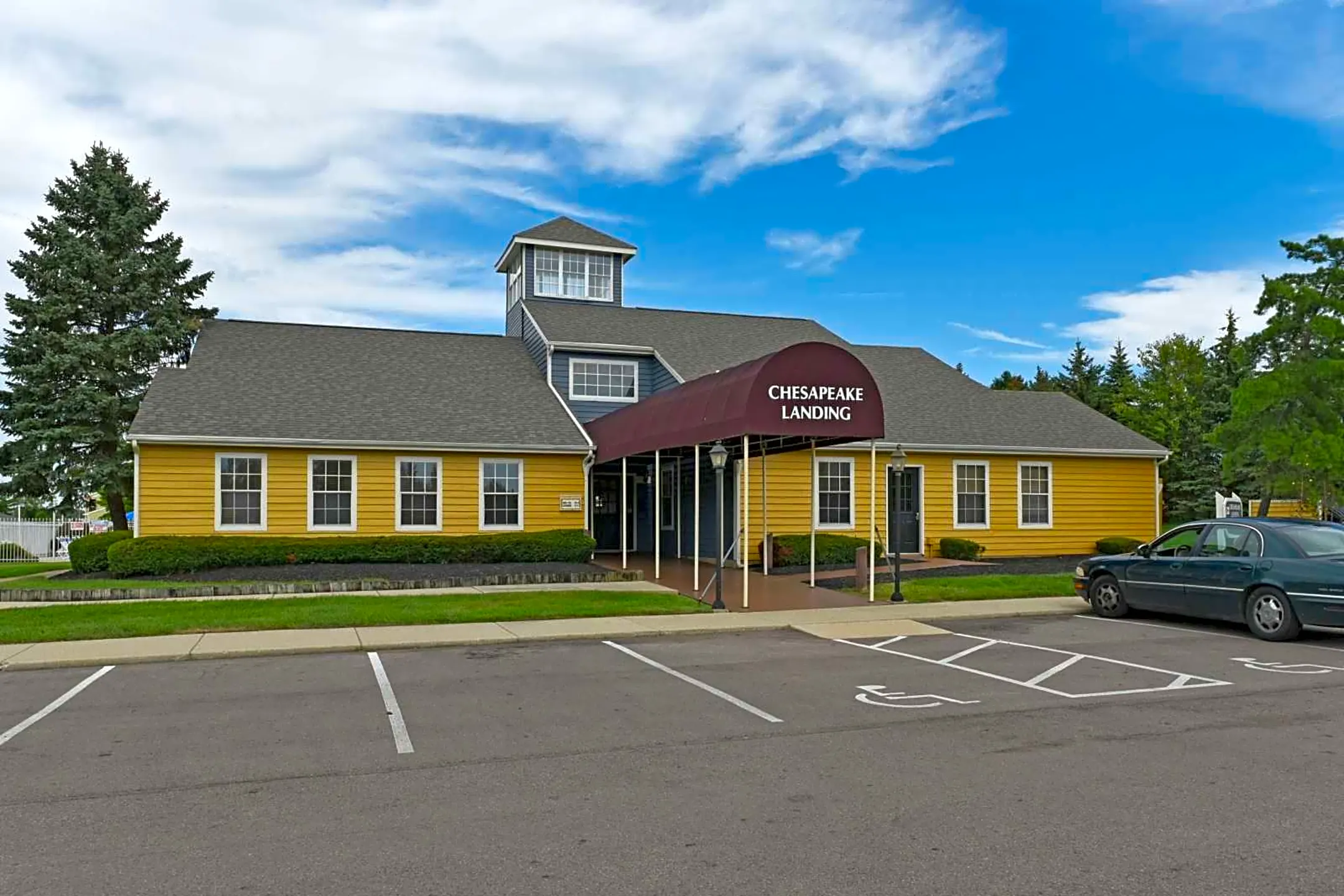 Leasing Office - Chesapeake Landing - Centerville, OH