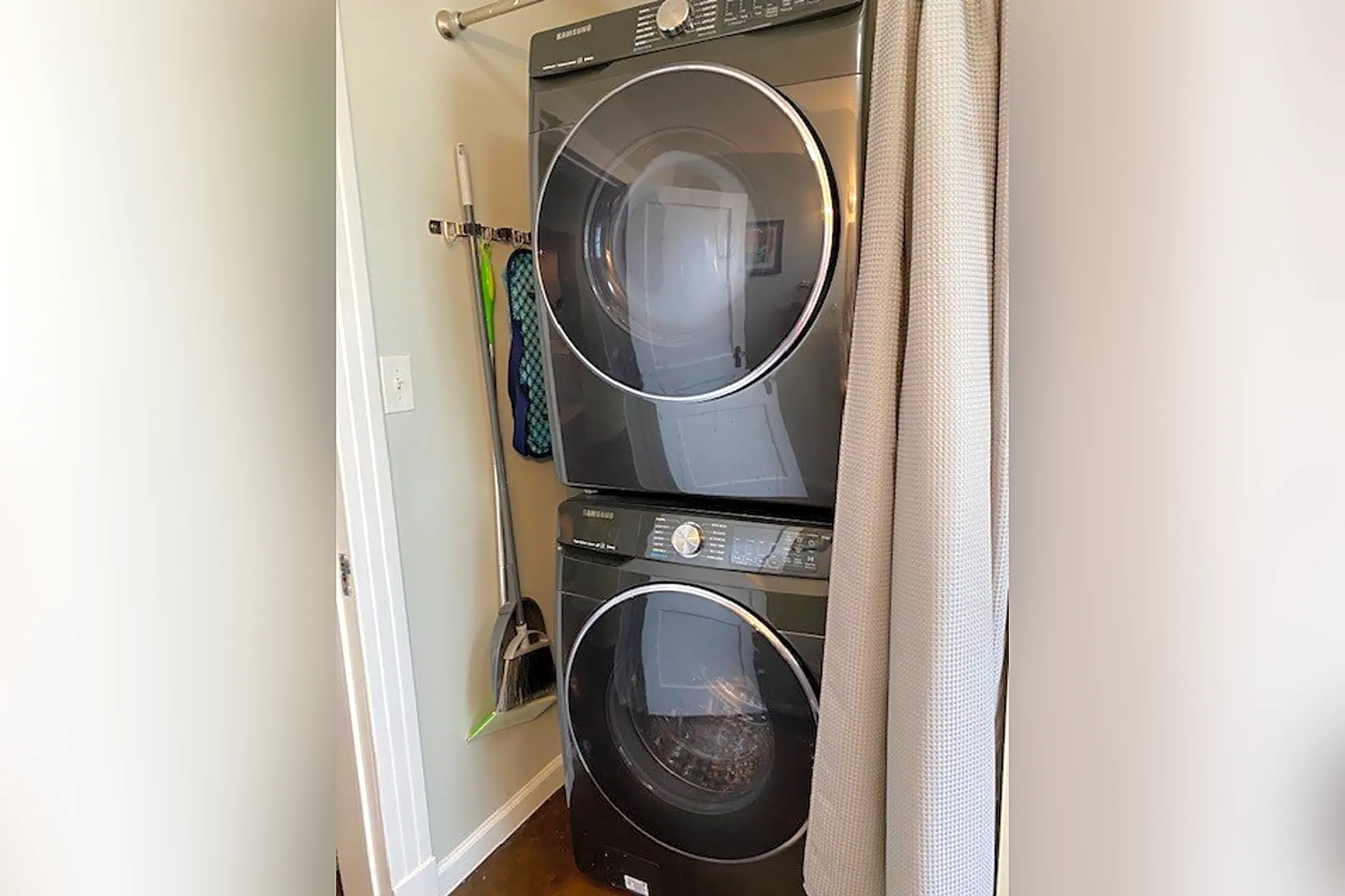 1806 Gentilly Blvd New Orleans, LA Apartments for Rent Rent.