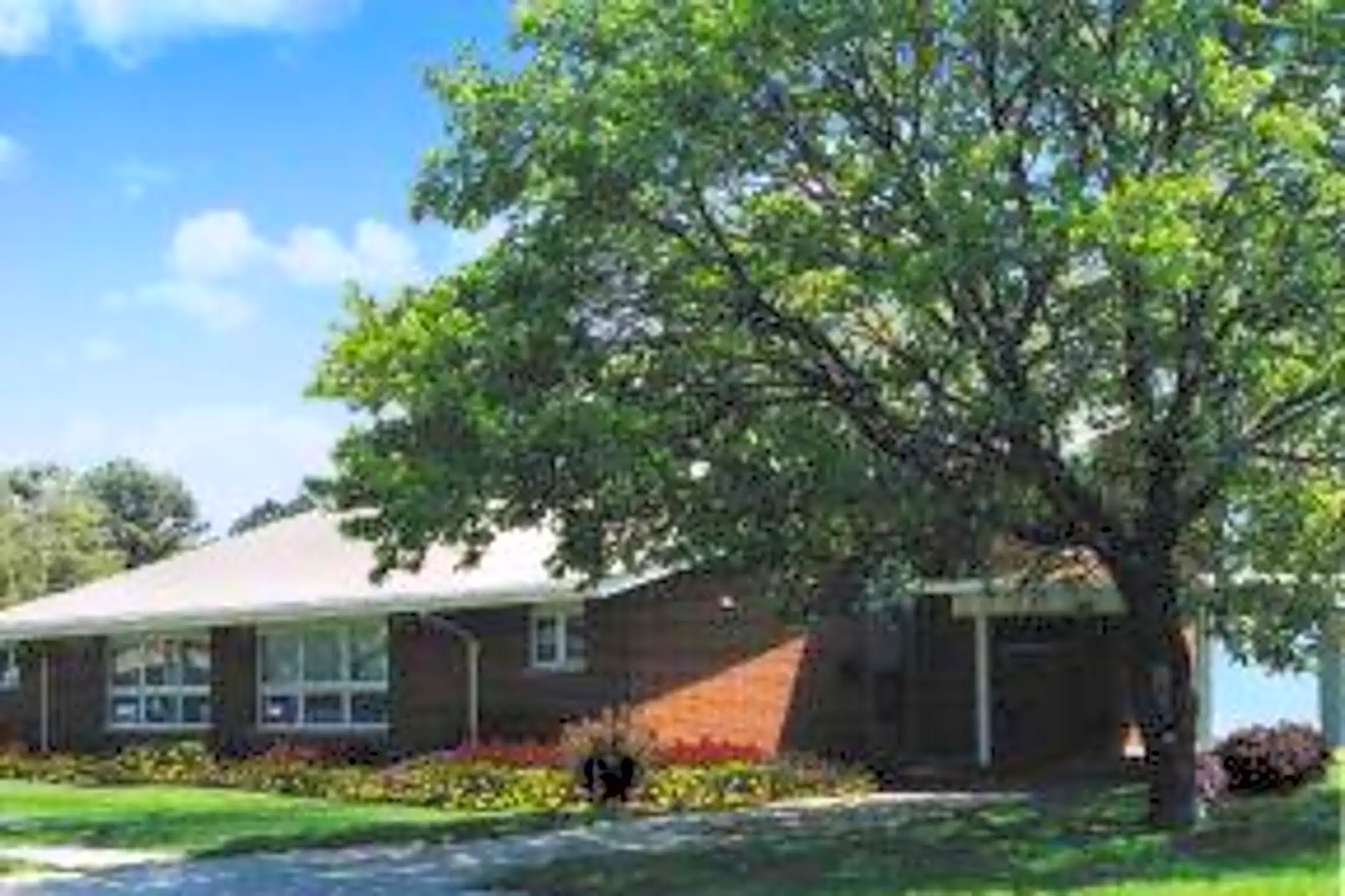 South Pointe Commons Rantoul, IL 61866