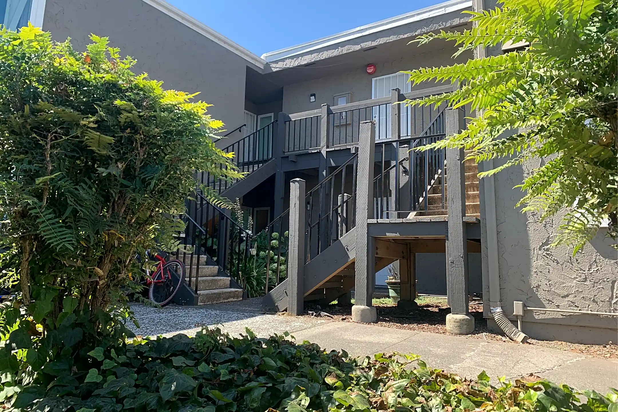 Santa Rosa Garden Apartments