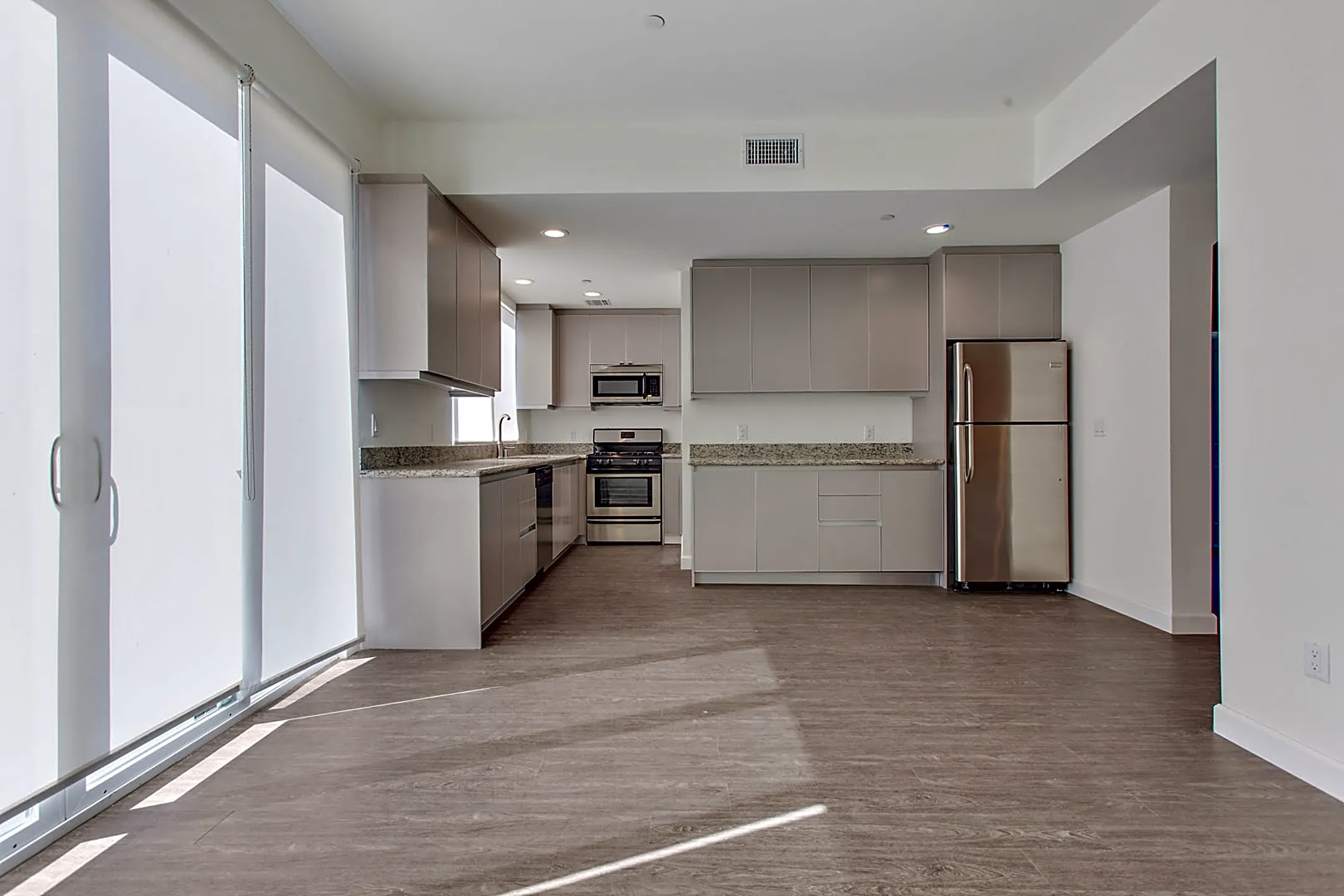 The Den on Levering 610 Levering Ave Los Angeles, CA Apartments for