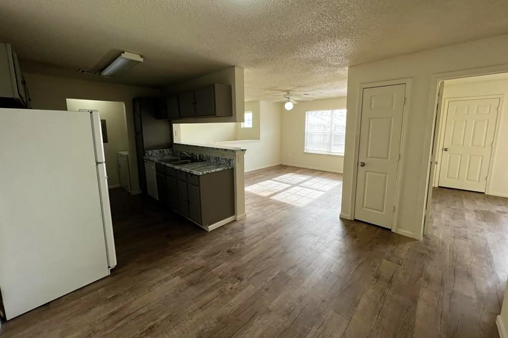 320 Free Kings Hwy Apartments Pittsburg, KS 66762