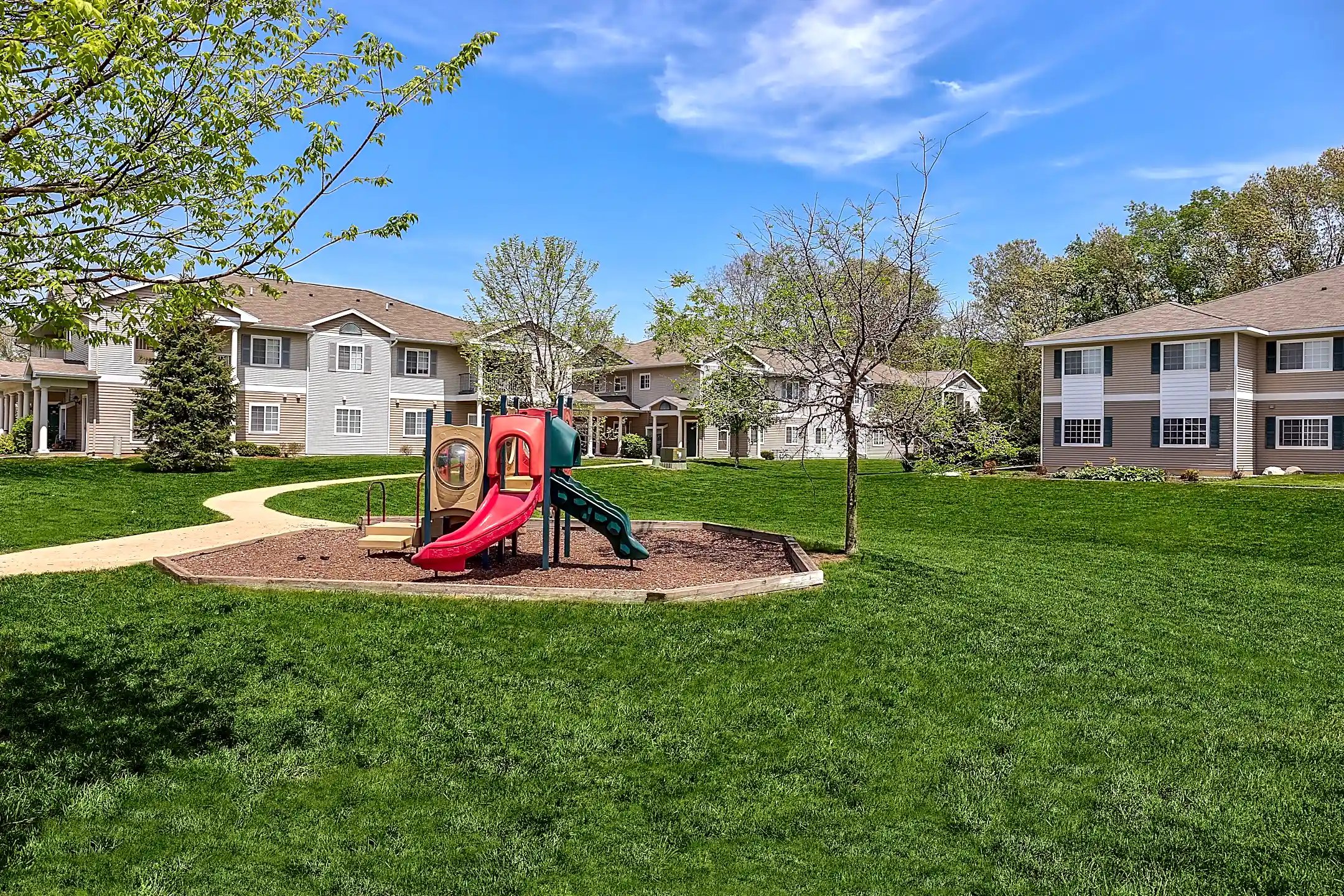 Emerald Park & Emerald Woods Senior Apartments Plainwell, MI 49080