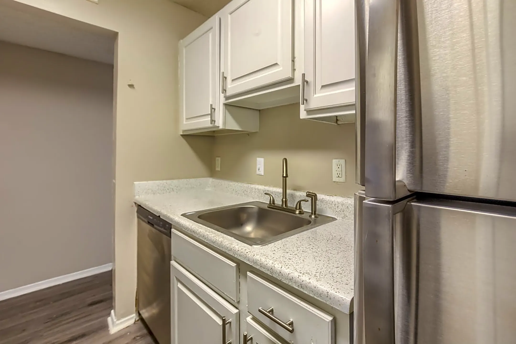 Madison Park Apartments 110 Pine Knoll Dr Ridgeland, MS Apartments