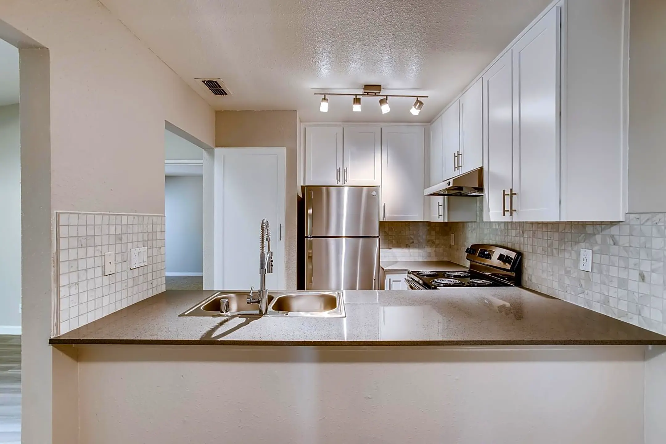 Larkspur 2525 Larkspur Ln Sacramento, CA Apartments for Rent Rent.