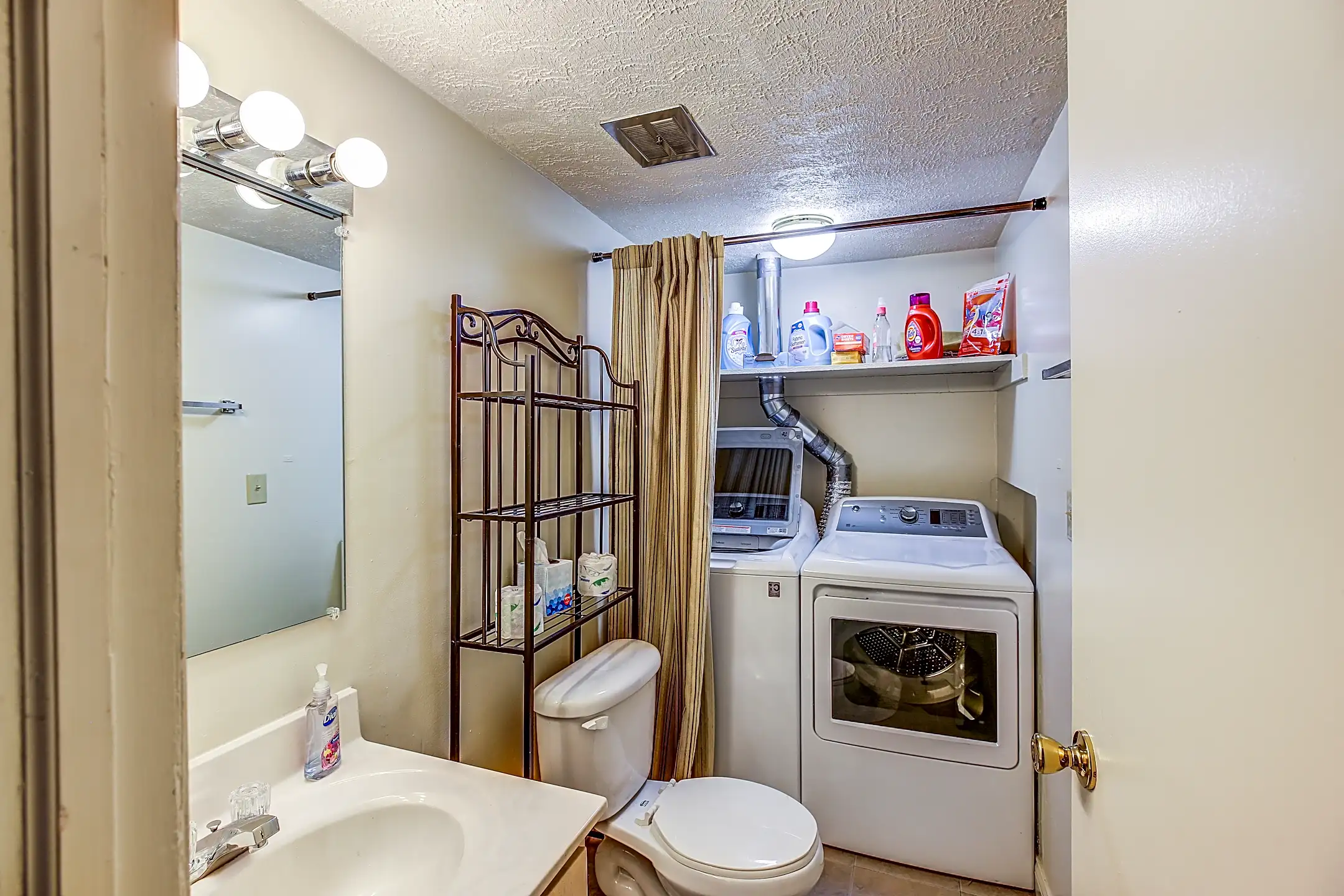 Normandy Green Apartments & Townhouses 6805 Sebree Dr Florence, KY