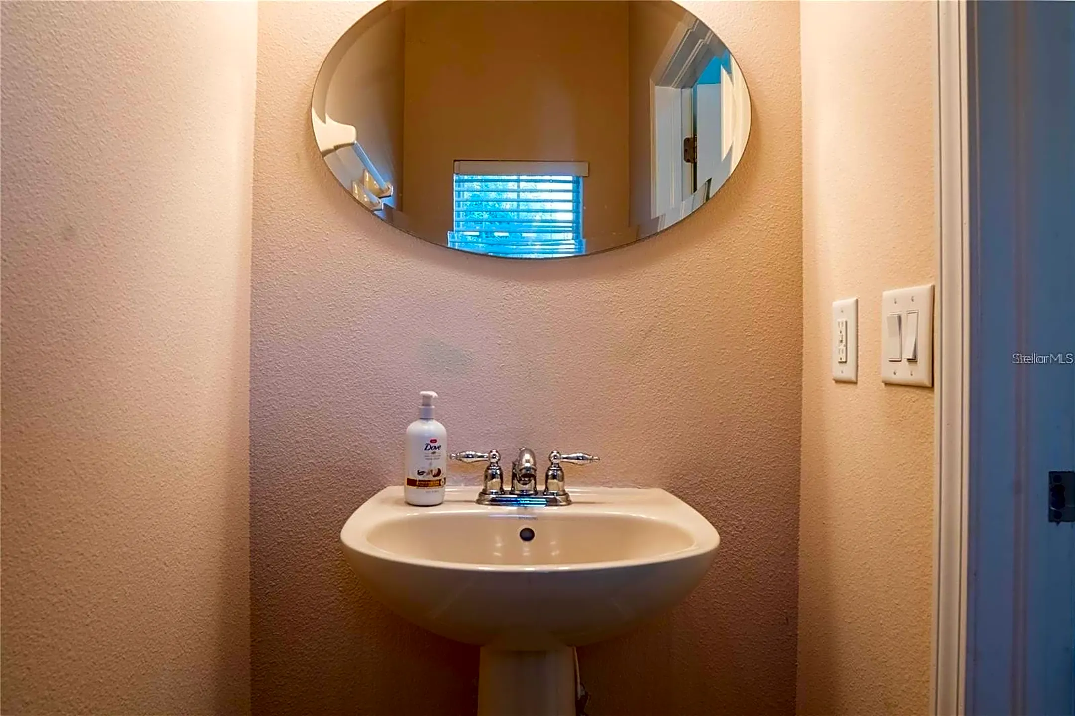 12808 Avelar Manor Pl Riverview, FL Townhomes for Rent Rent.