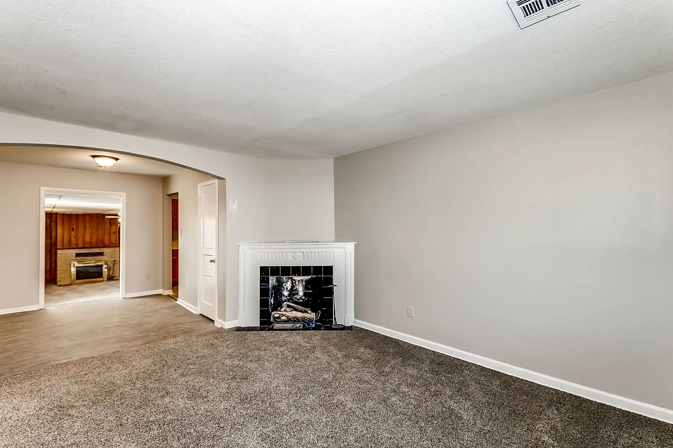 5331 E Elm St Wichita, KS Houses for Rent Rent.