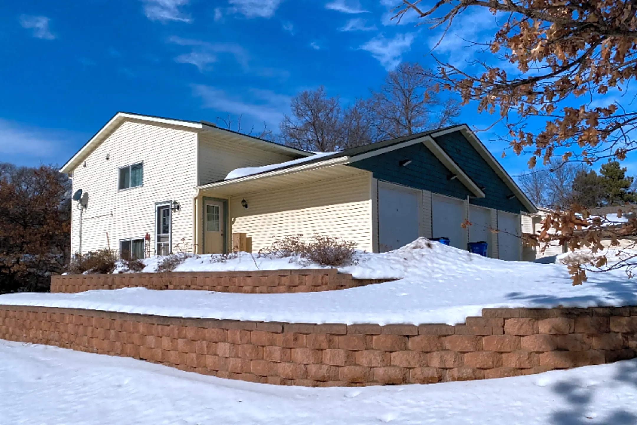 2451 Main St S Apartments Cambridge, MN 55008