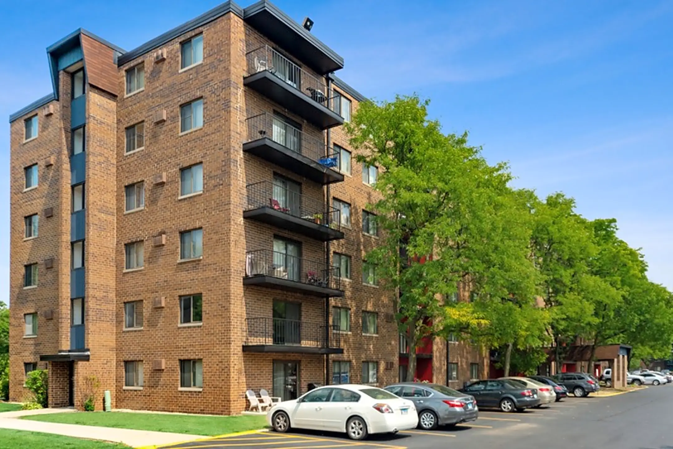 Renew on York Bensenville, IL 60106