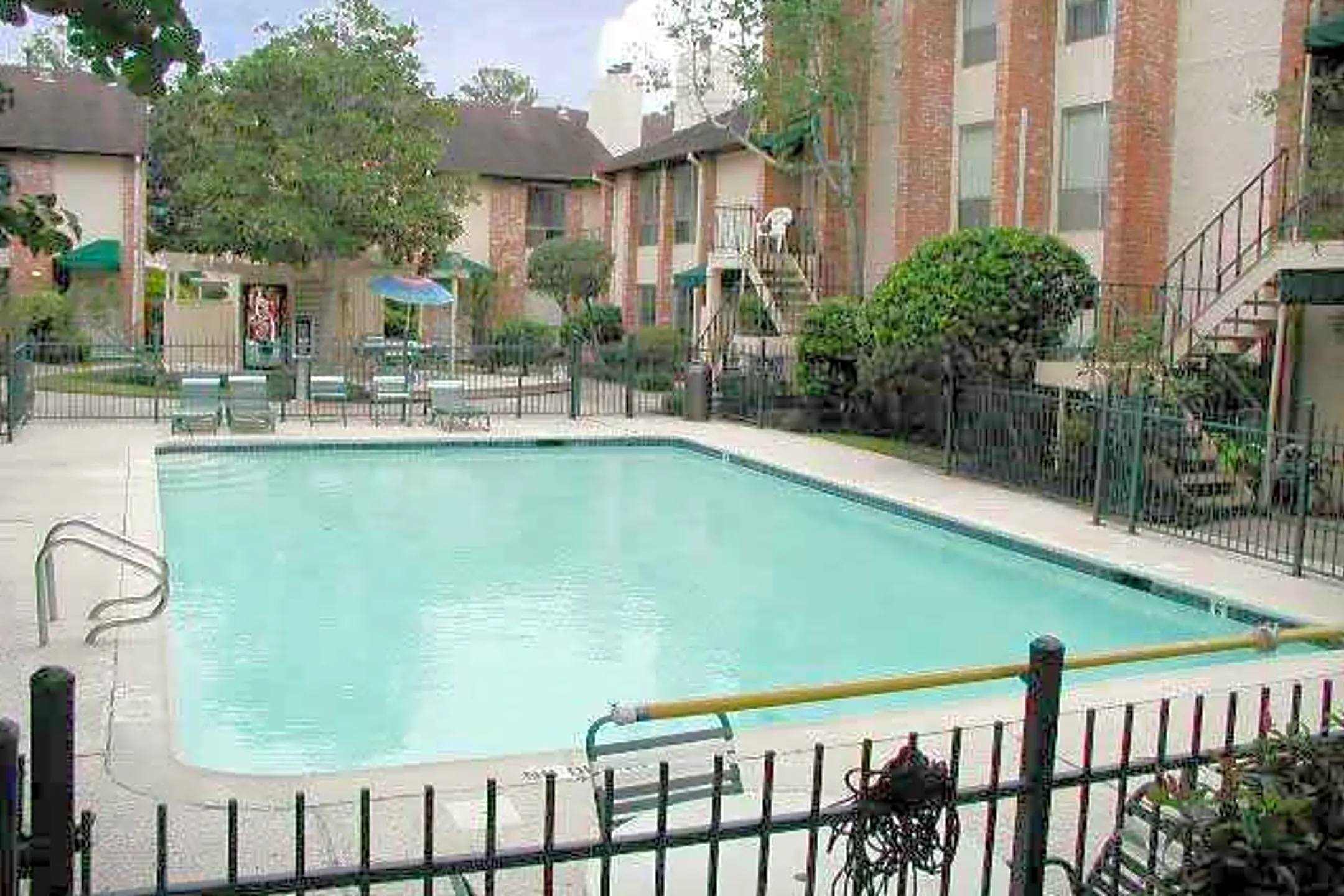 Pool - Trails of Woodlake - Houston, TX