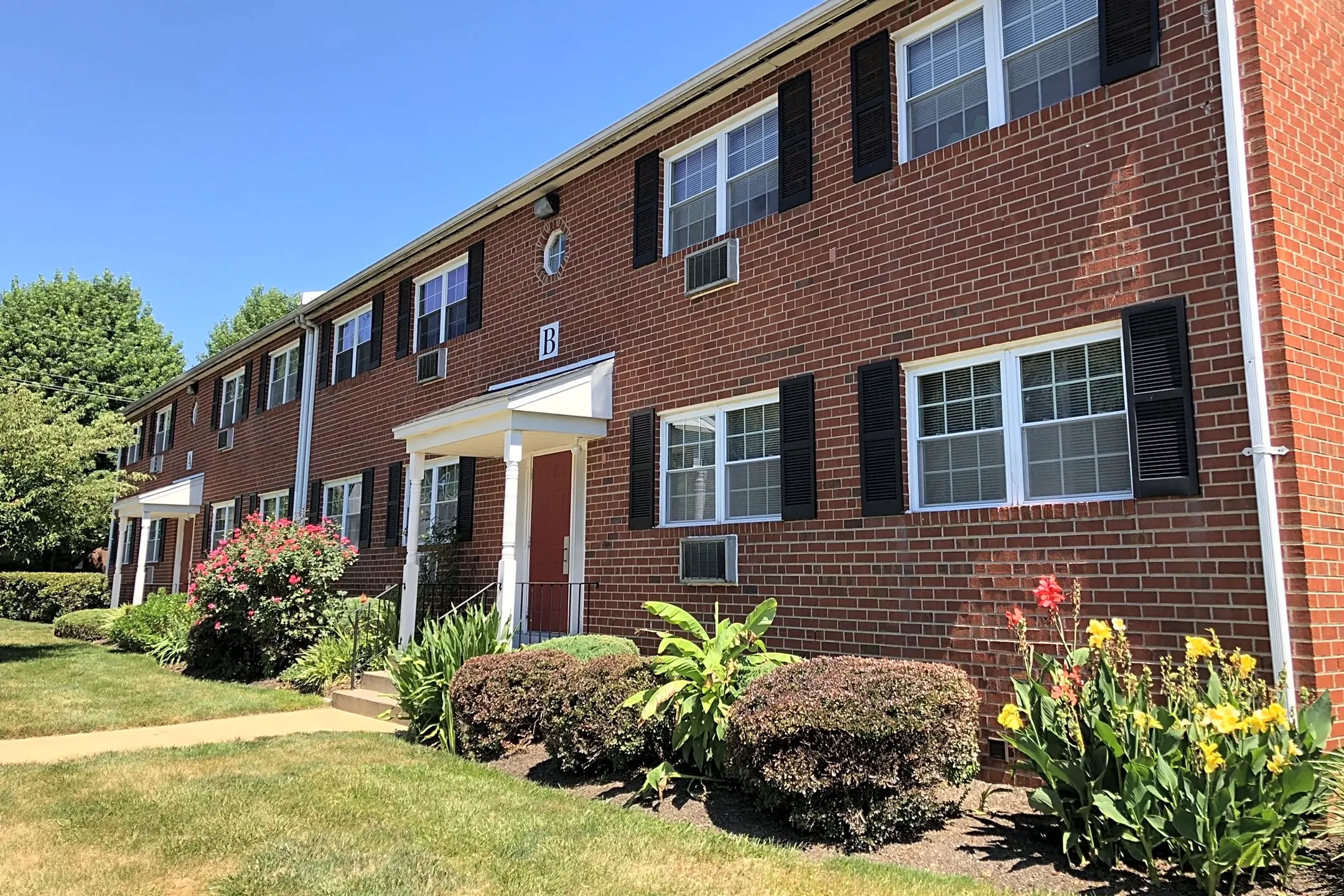 Madison Court Apartments - 1 Madison Ct | Warminster, PA for Rent | Rent.