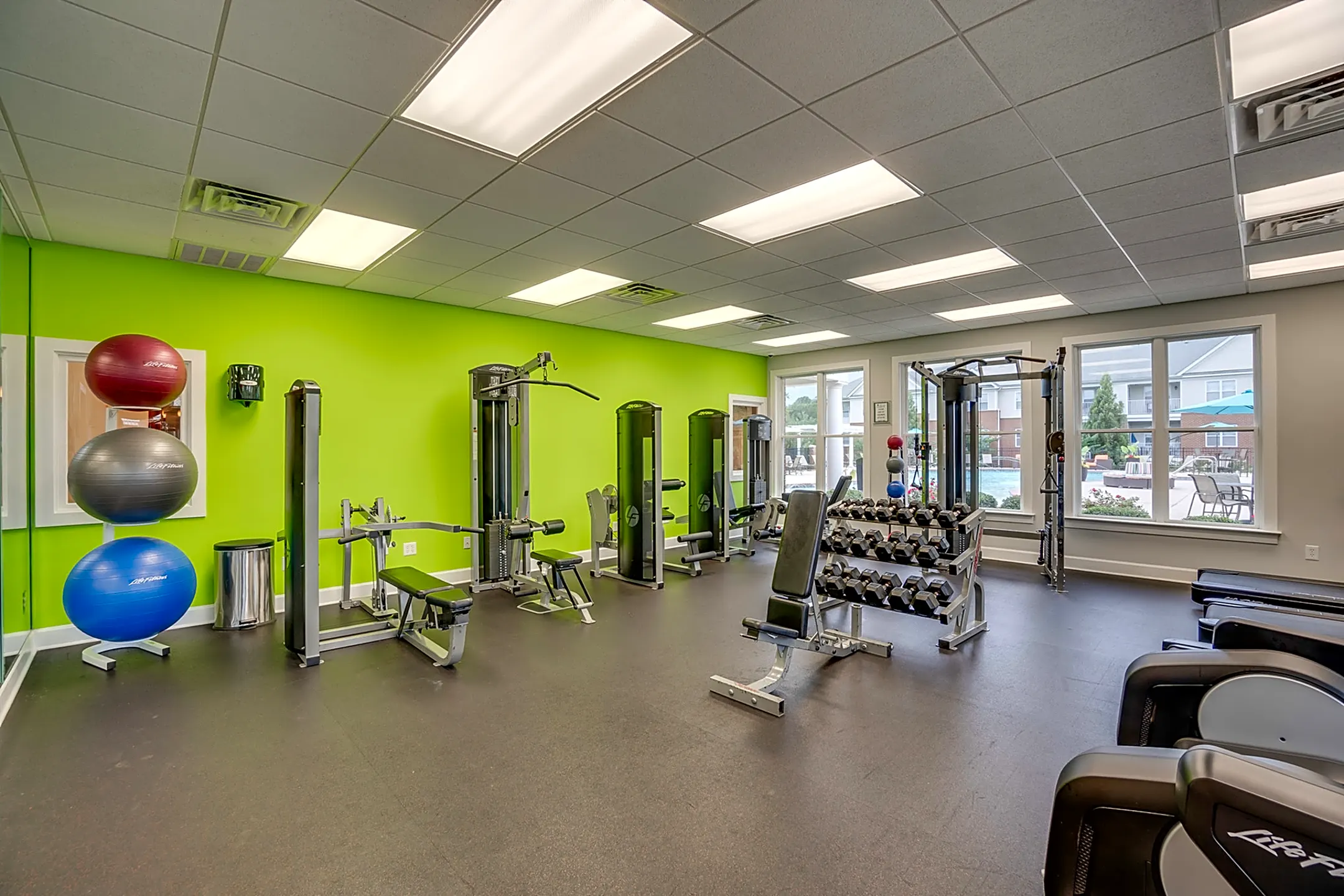 Fitness Weight Room - White Oak Luxury Apartments - Chester, VA