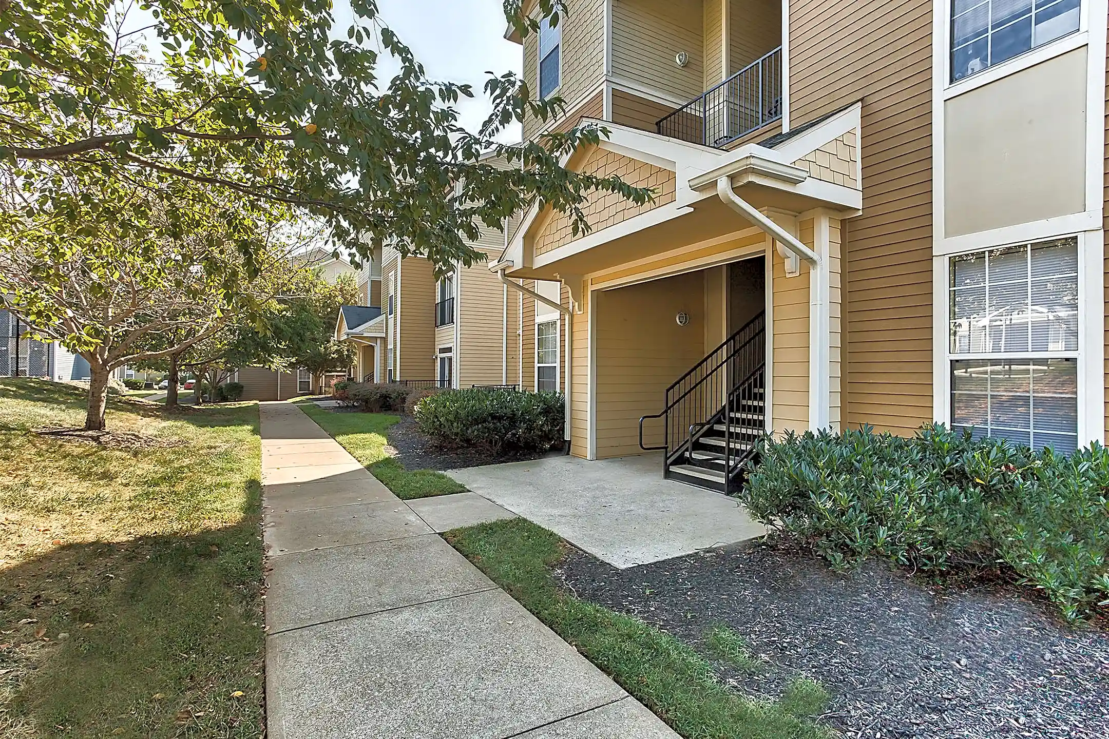 Independence Place Apartments 3193 Fort Campbell Blvd Clarksville