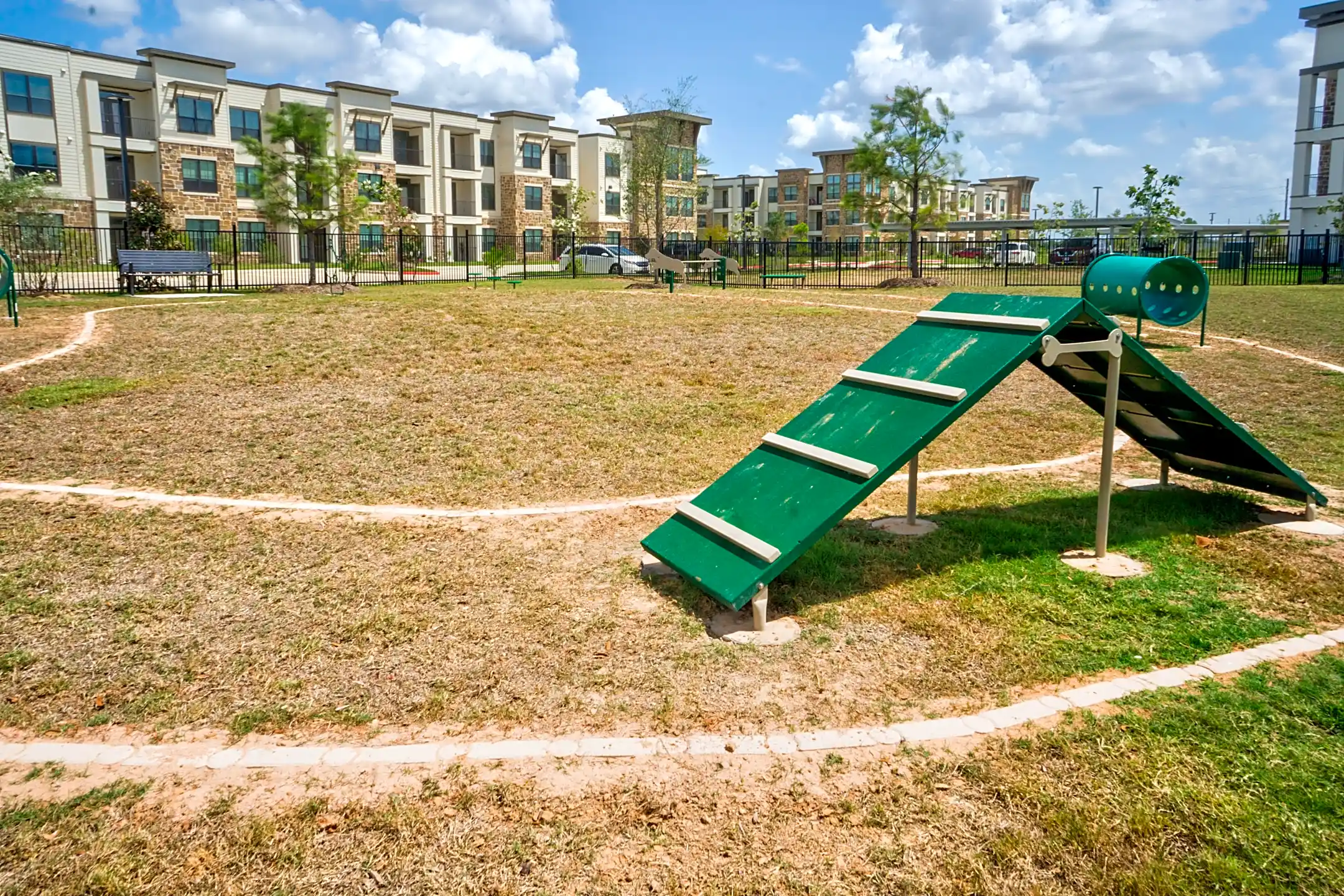 Parklane Fulshear 27222 Fulshear Bend Dr Fulshear, TX Apartments