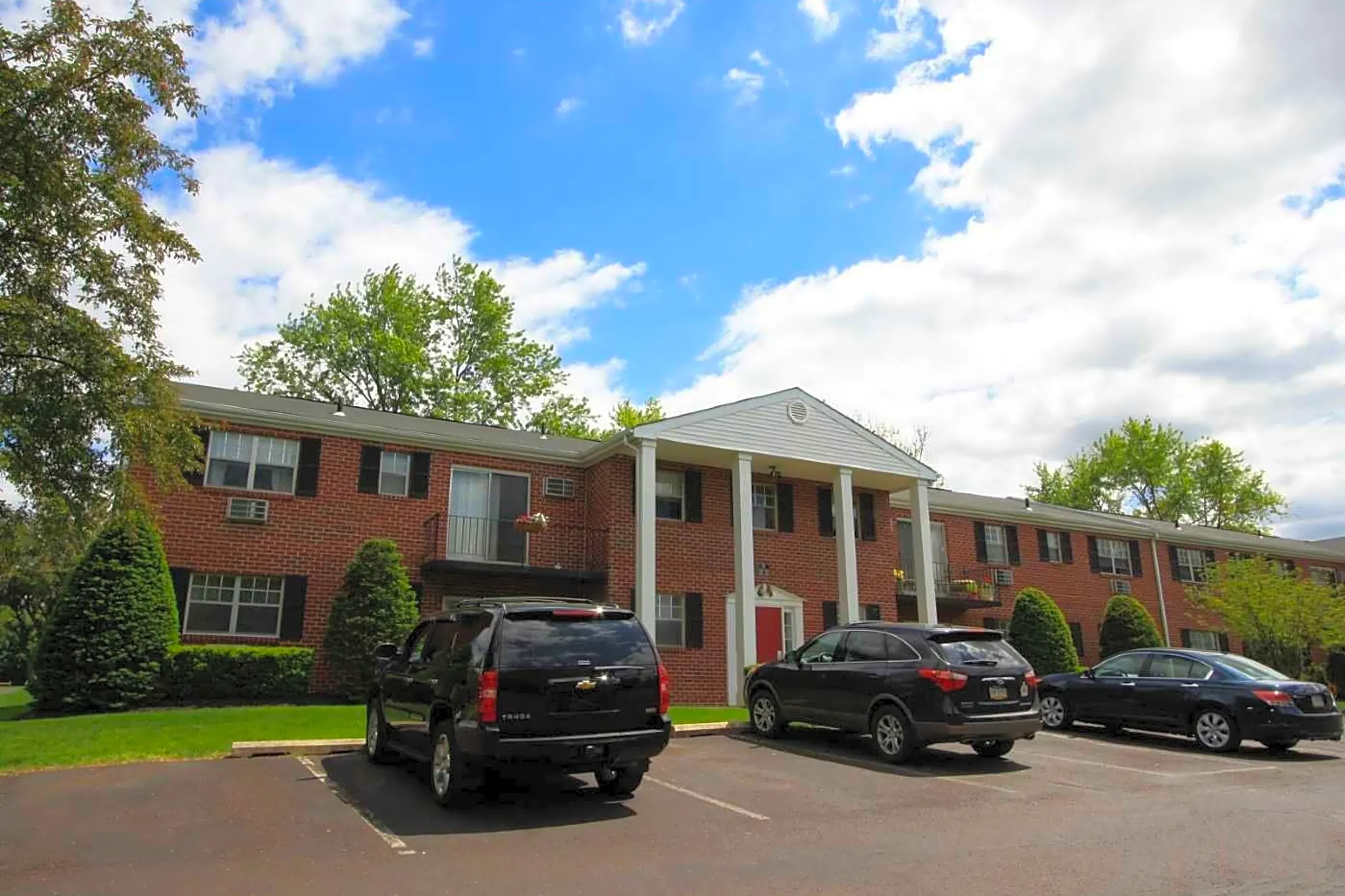 The Dorchester Apartments 801 Willopenn Dr Southampton, PA