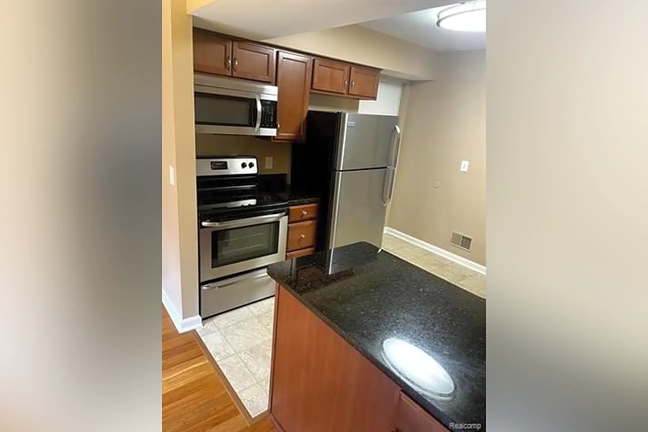 41507 Bedford Dr Houses Canton, MI 48187