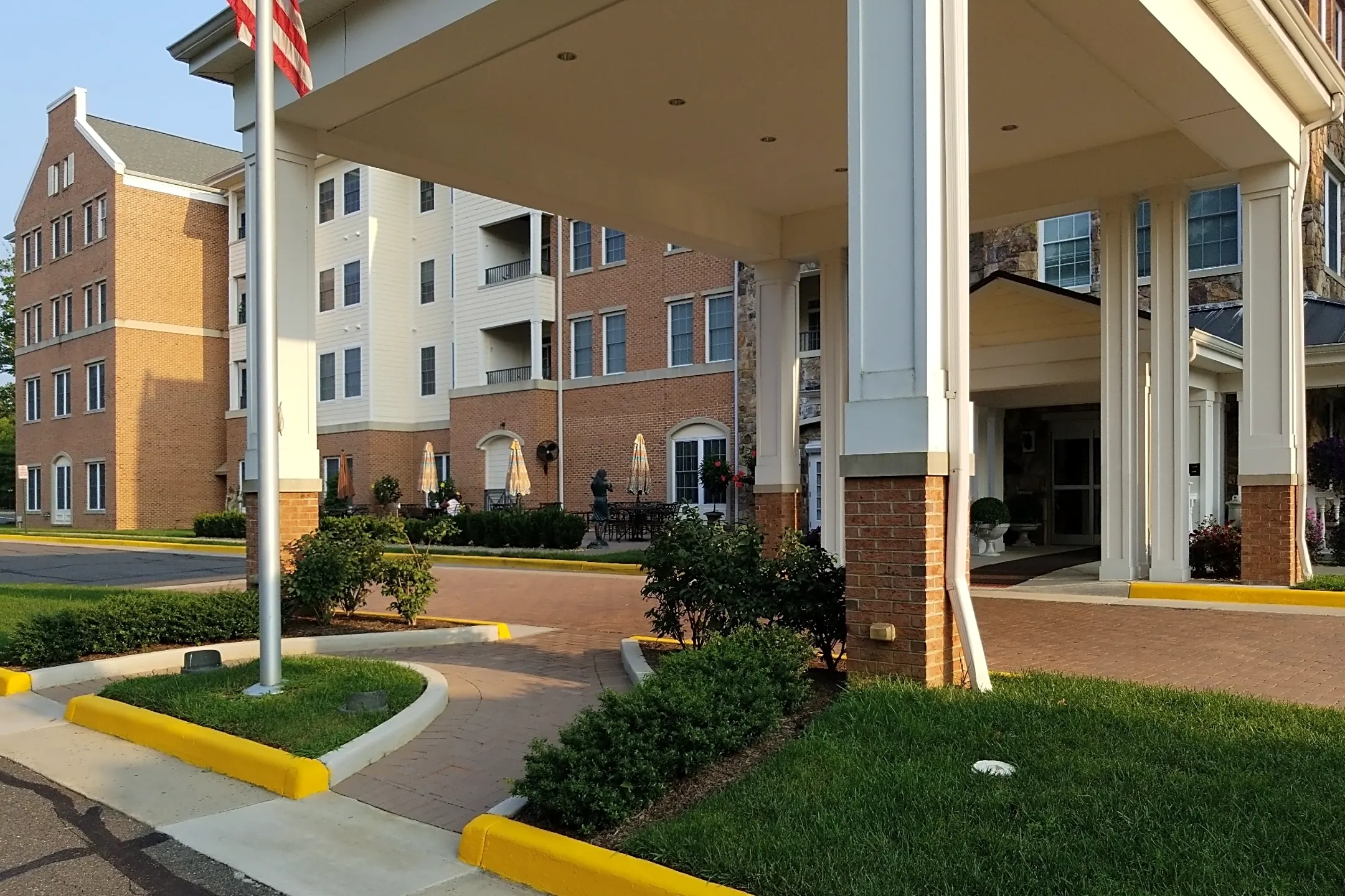 The Woodlands Retirement Community Apartments - Fairfax, VA 22030