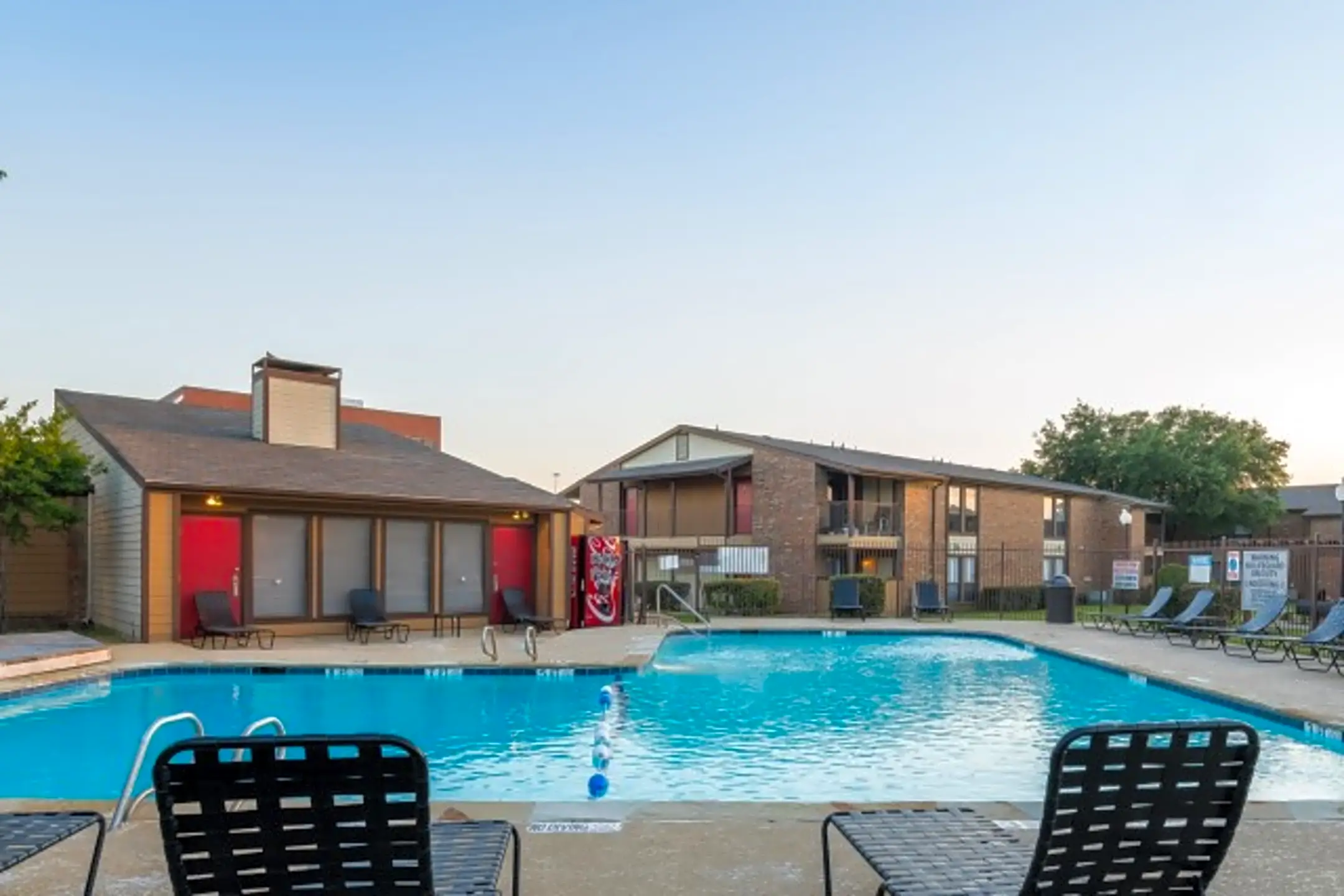 8500 Harwood Luxury Apartment Homes 8500 Harwood Rd North Richland Hills, TX Apartments for