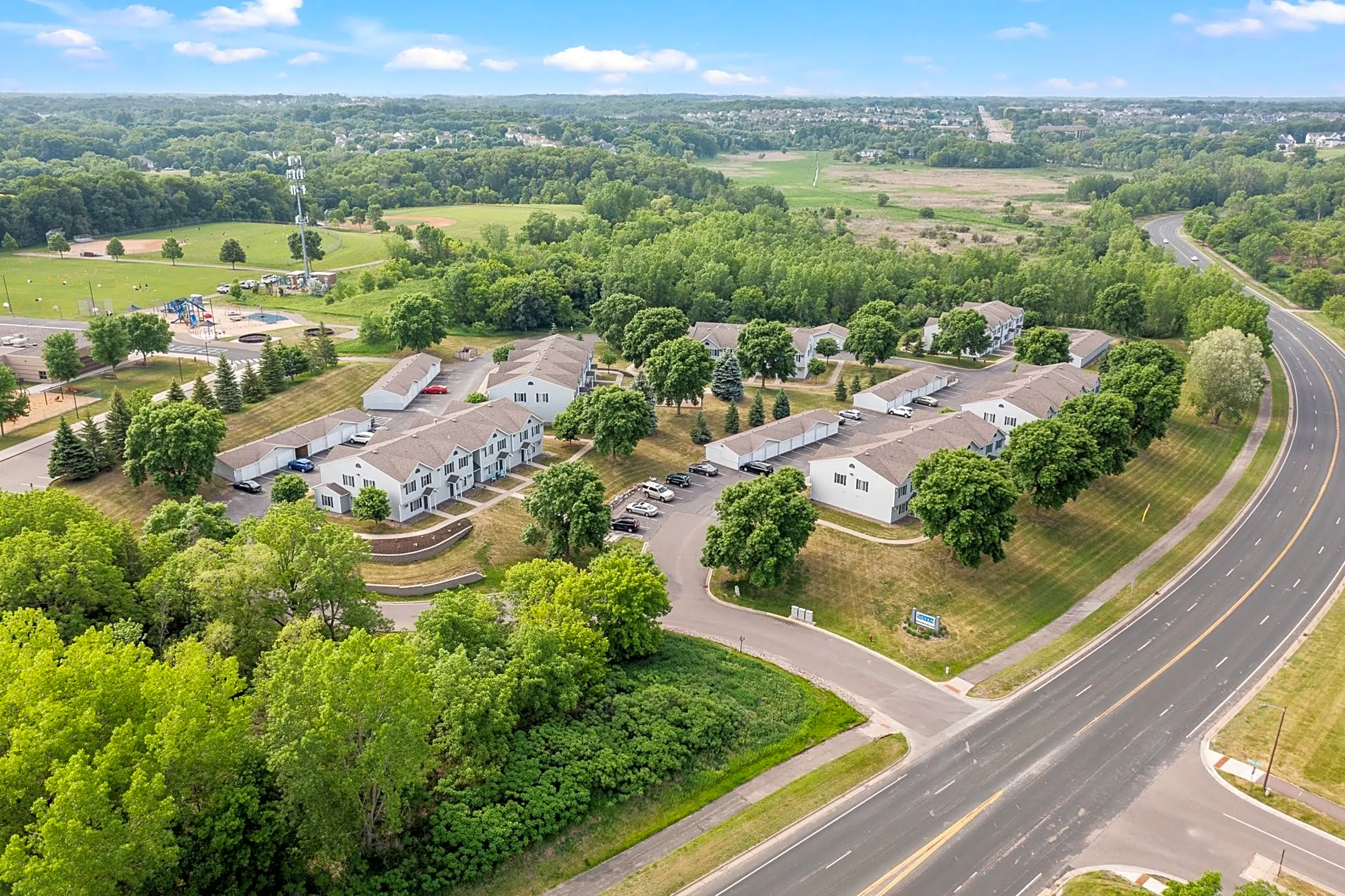 Silvan Townhomes 6876 Vicksburg Ln N Maple Grove, MN Townhomes for