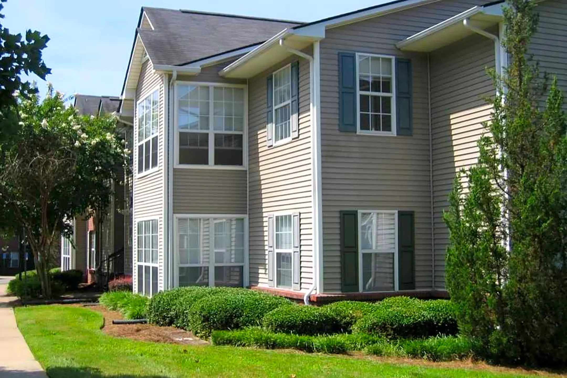 Nashwood Park - 1040 N Dupont Ave | Madison, TN Apartments for Rent | Rent.