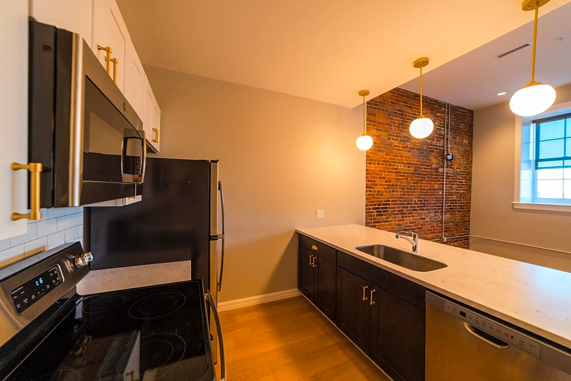 22 N Park Row Apartments Erie, PA 16501