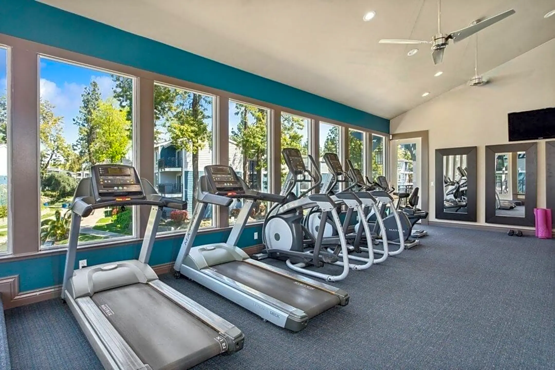 Fountains At Point West 1761 Heritage Ln Sacramento, CA Apartments