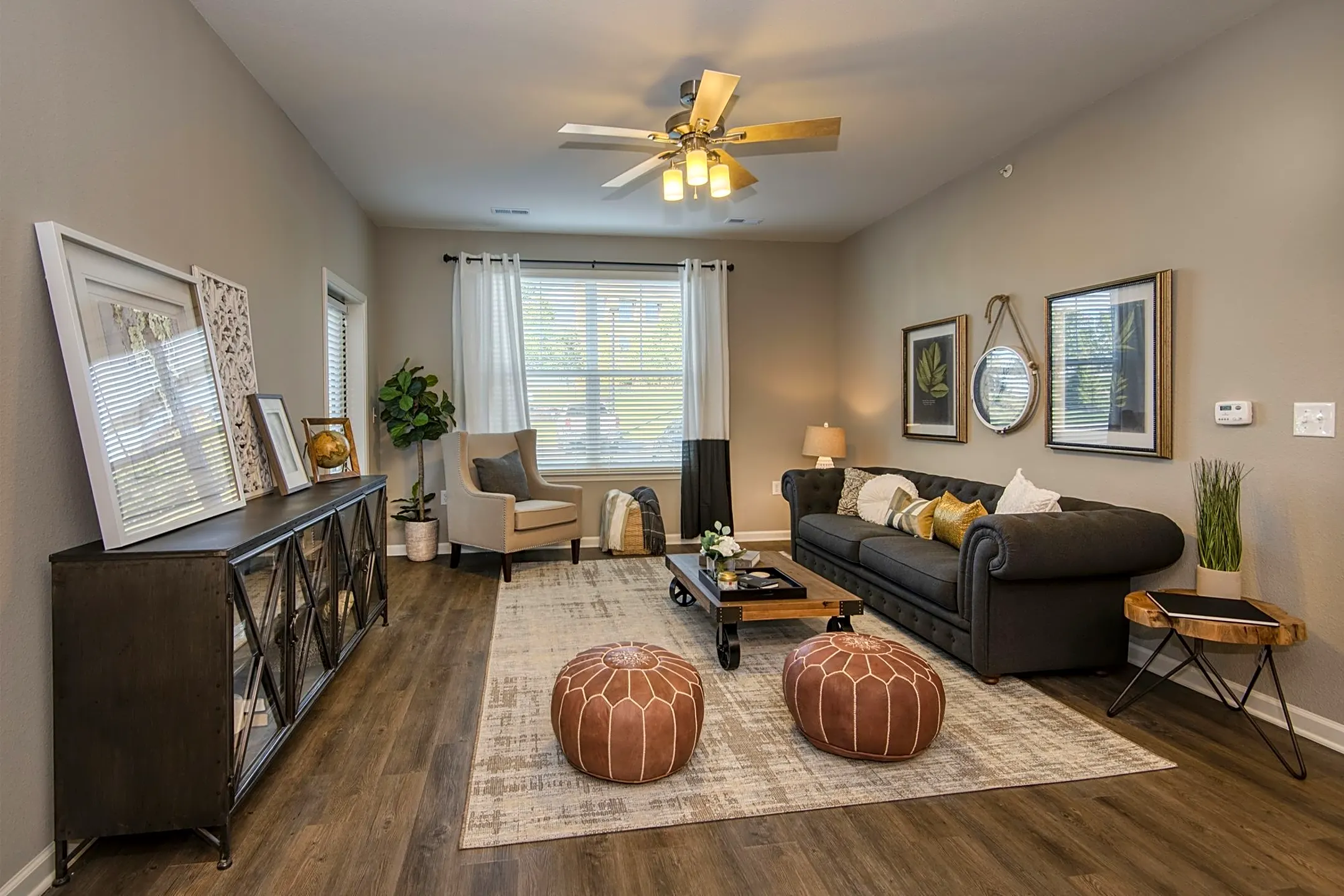 Parq at Chesterfield - Chesterfield, MO 63017