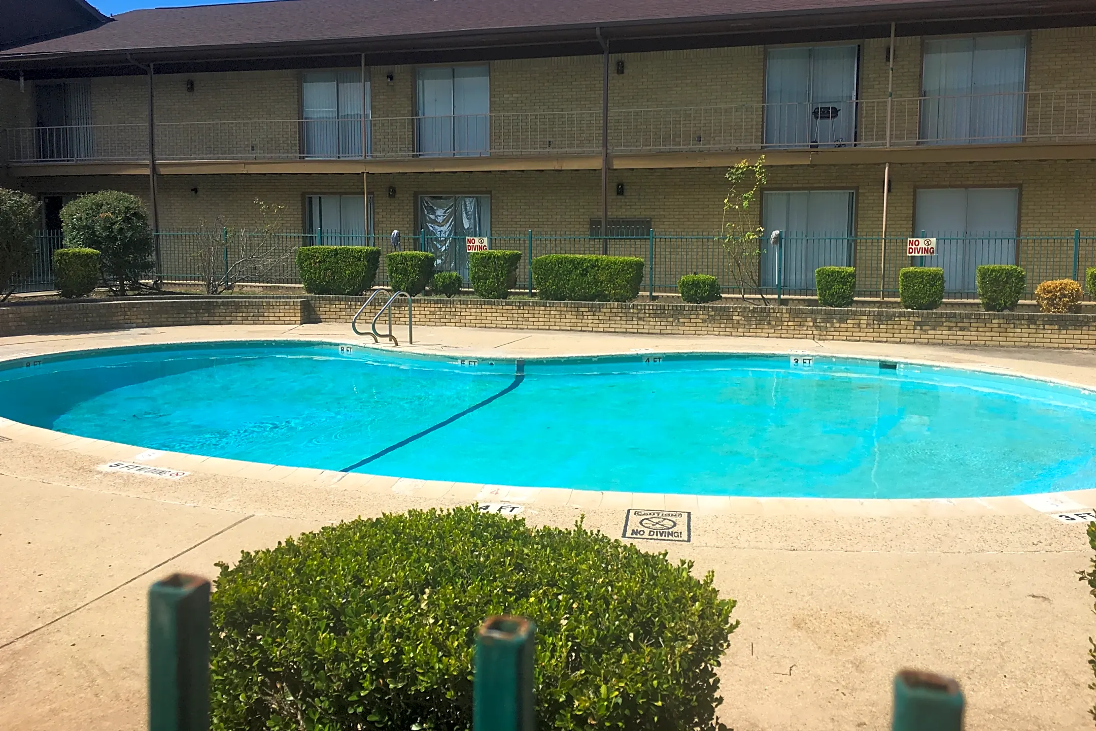 executive-apartments-158-de-chantle-rd-san-antonio-tx-for-rent-rent