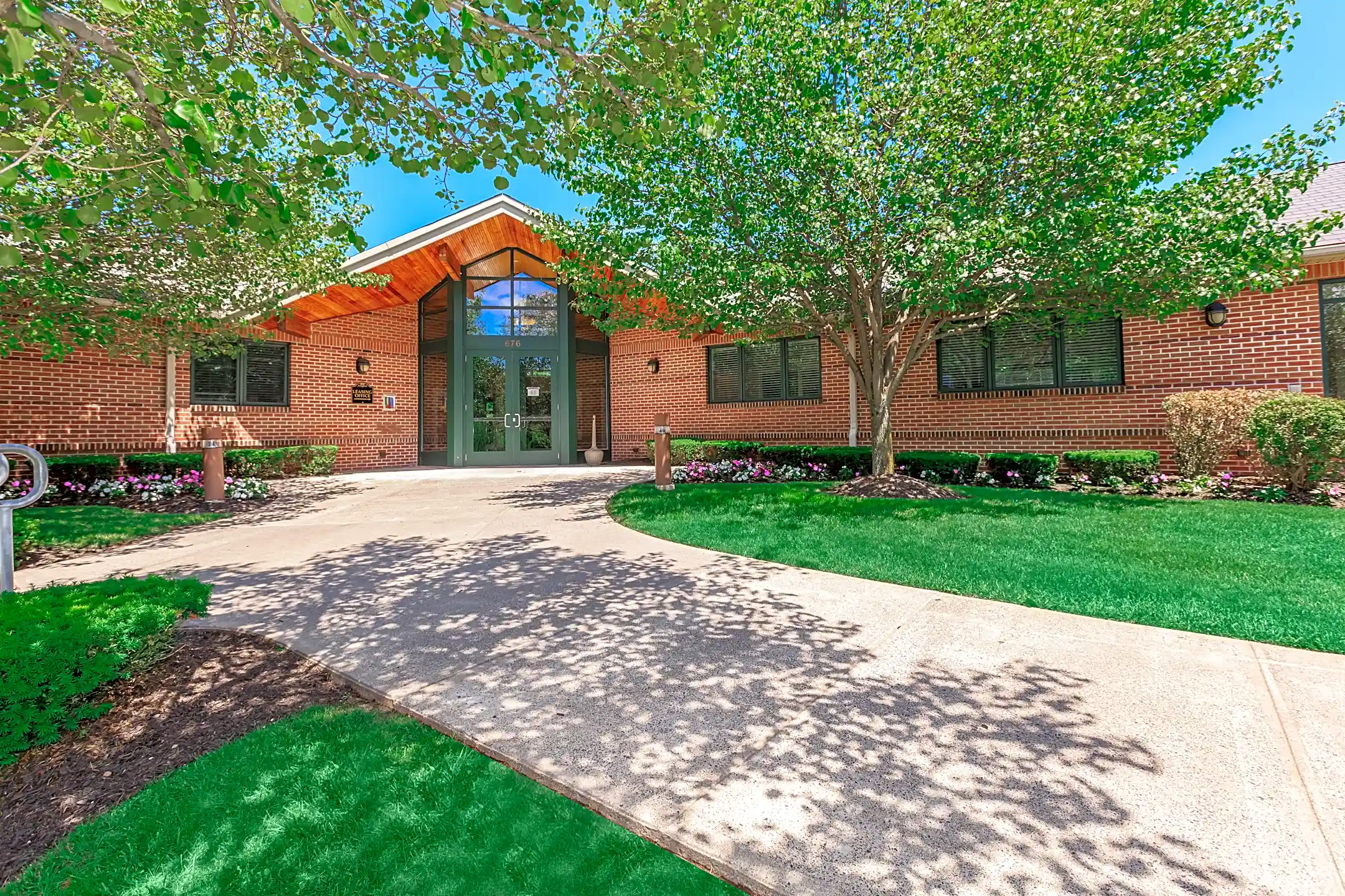 Broadmoor 676 Mix Ave Hamden, CT Apartments for Rent Rent.