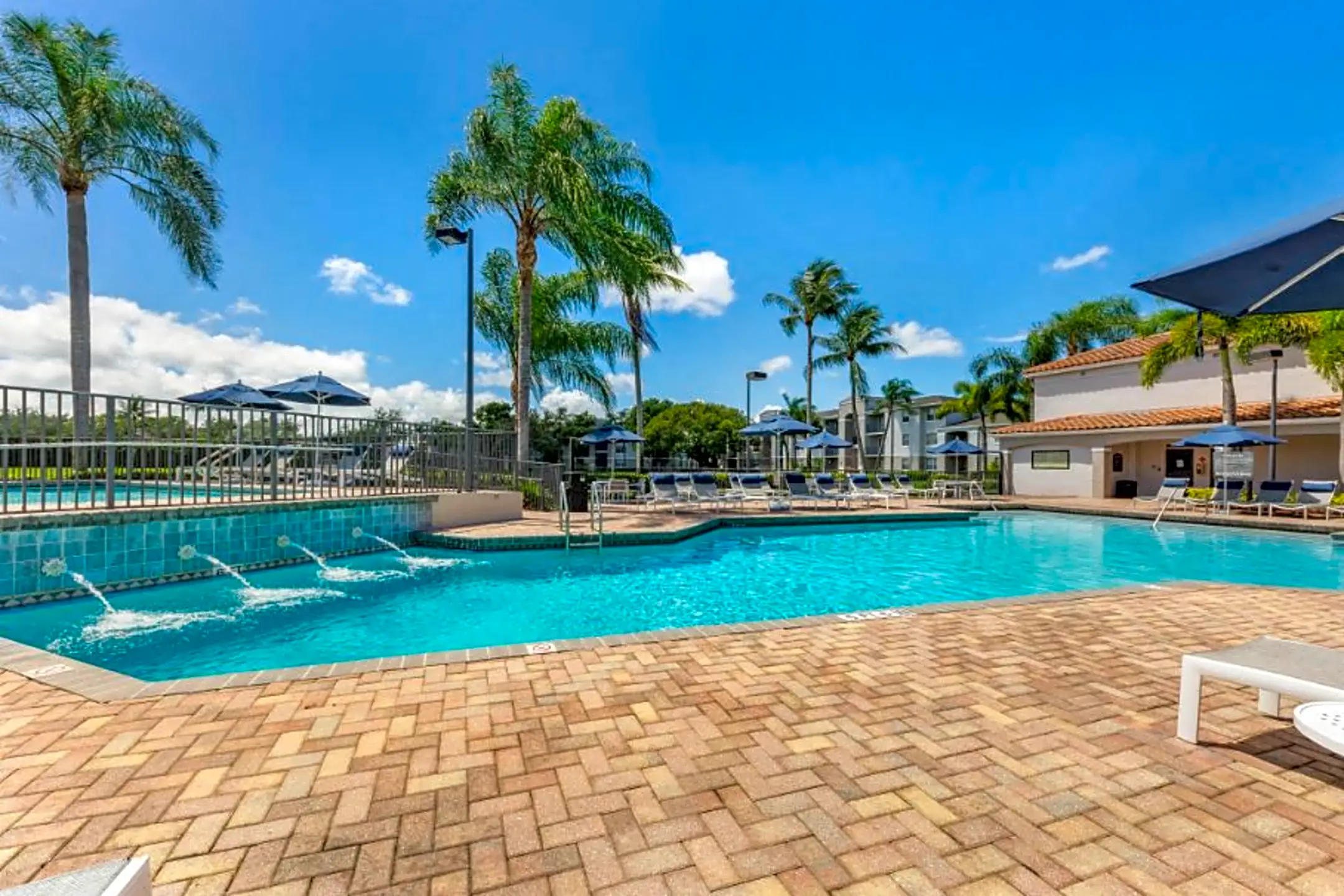 Gatehouse at Pine Lake Apartments Pembroke Pines, FL 33025