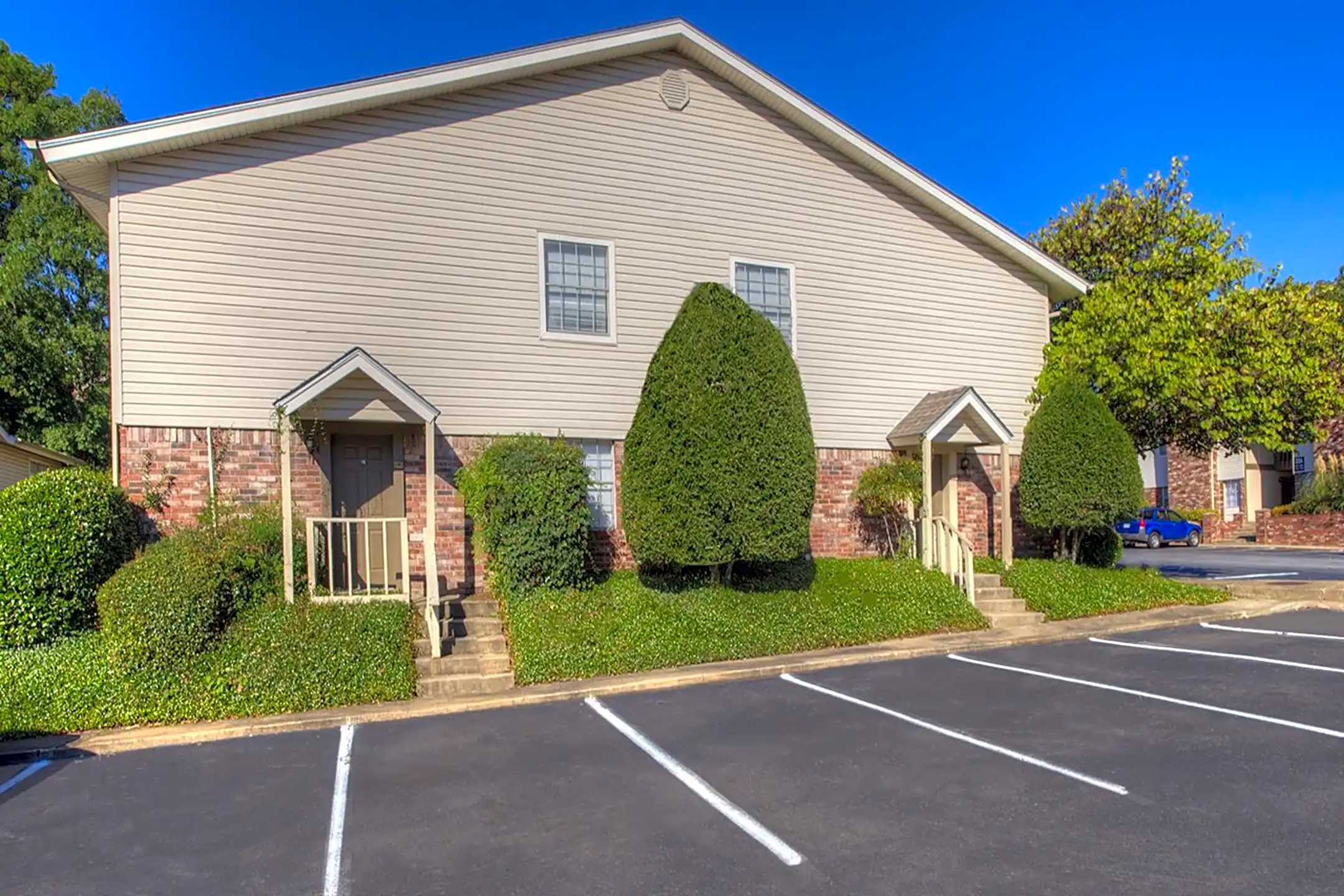 Chenal Place - 1812 Reservoir Rd | Little Rock, AR Apartments for Rent