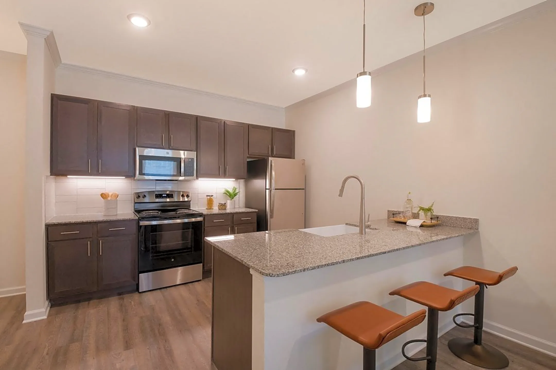 Reflection Pointe 4720 Ardmore Dr Ooltewah, TN Apartments for Rent