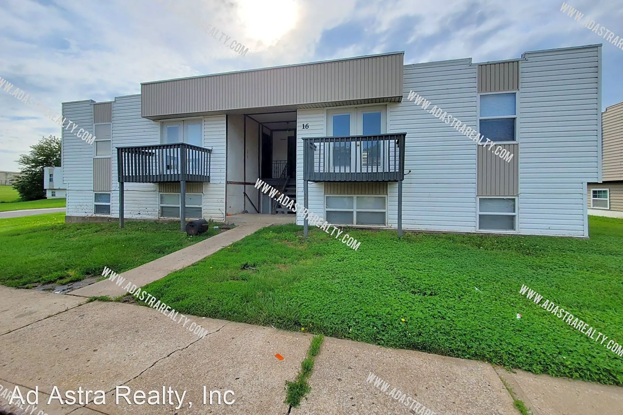 8201 Spring Valley Rd Apartments Belton MO 64012   9511a39eb8a480b2f6aa470b5f1e822d