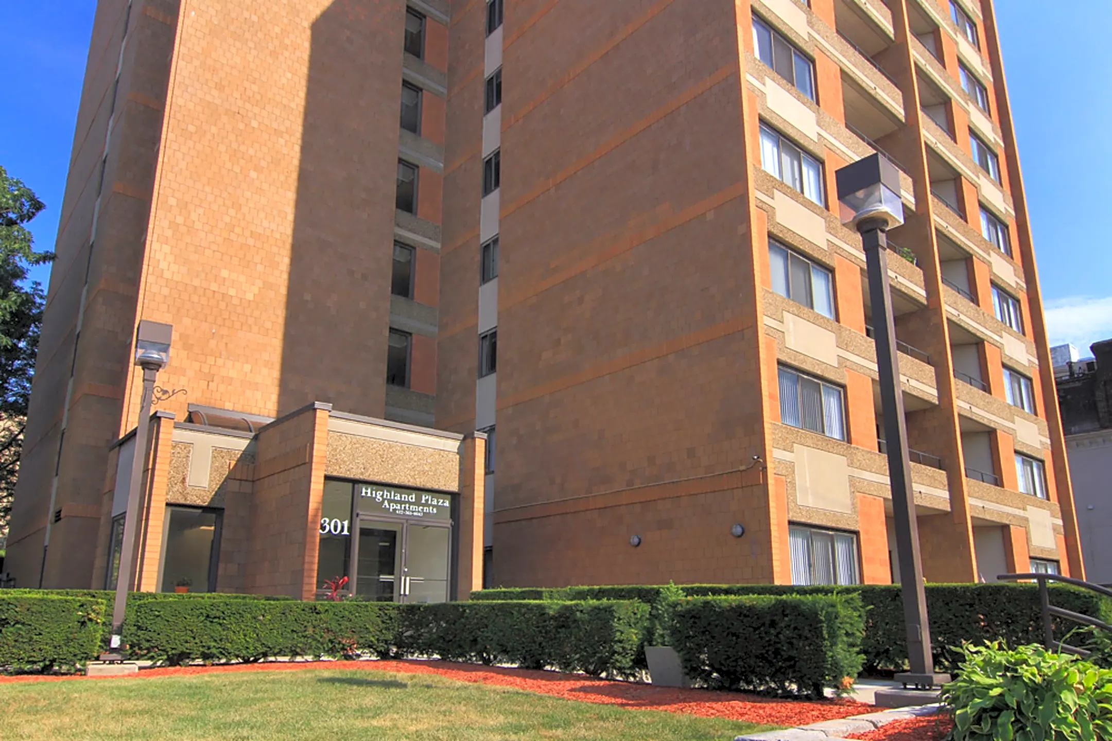 Highland Plaza Apartments Pittsburgh, PA 15206