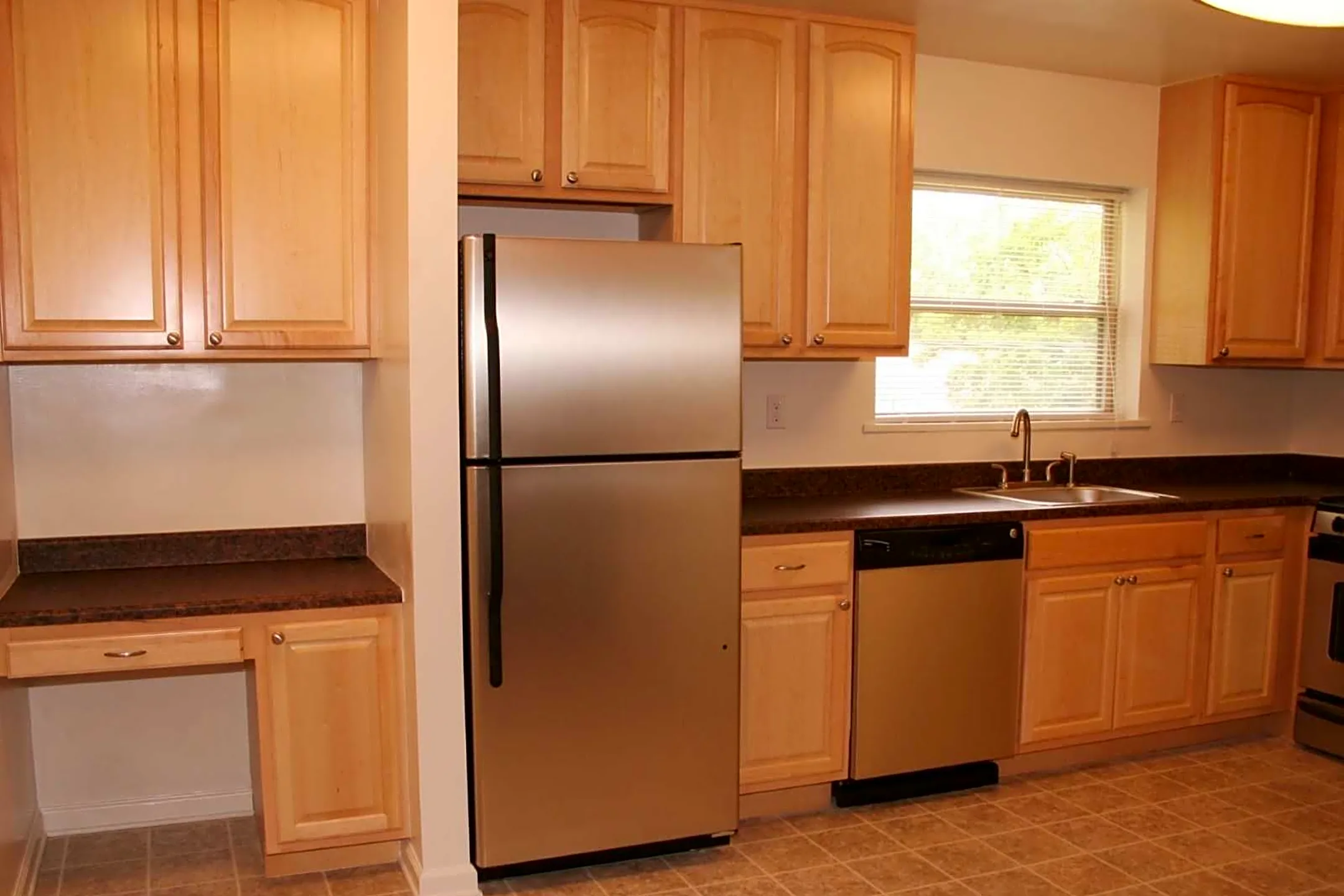 Oak Manor Apartments - Ridgewood, NJ