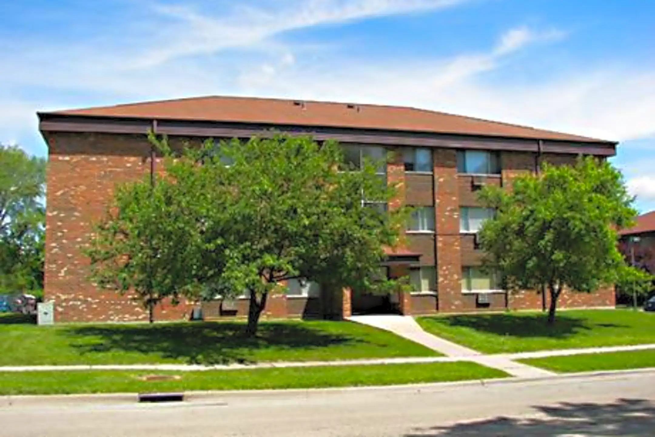 Rivers Edge Apartments Rockford, IL 61103