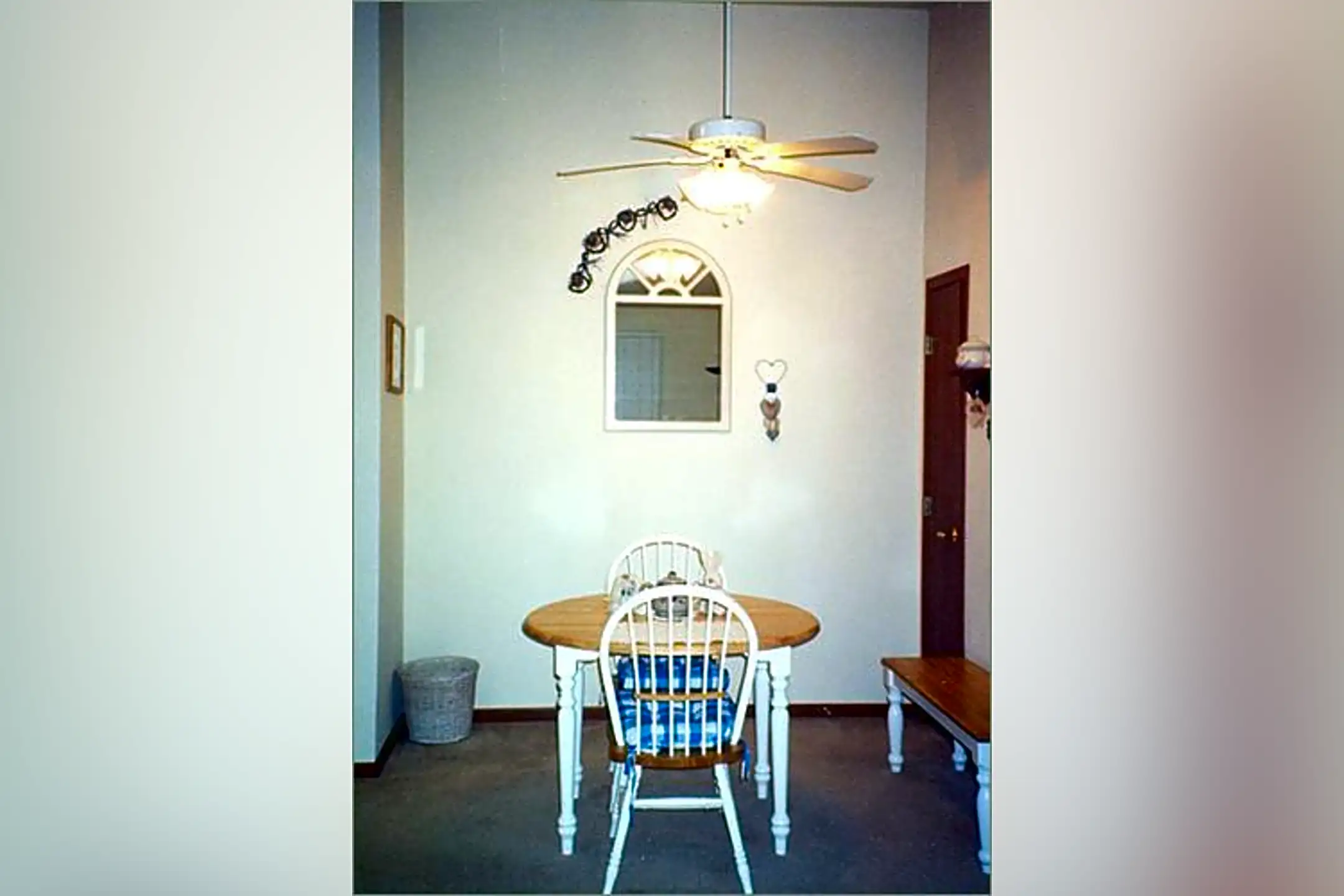 Lakeshore Park Apartments 1101 Monroe St Two Rivers, WI Apartments