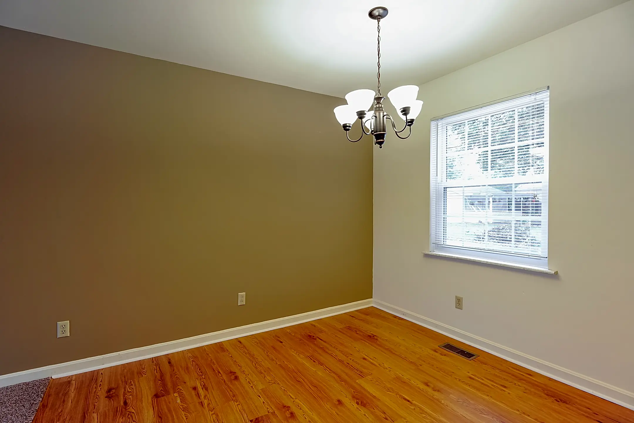 Bedroom - Apartment Village - Evansville, IN