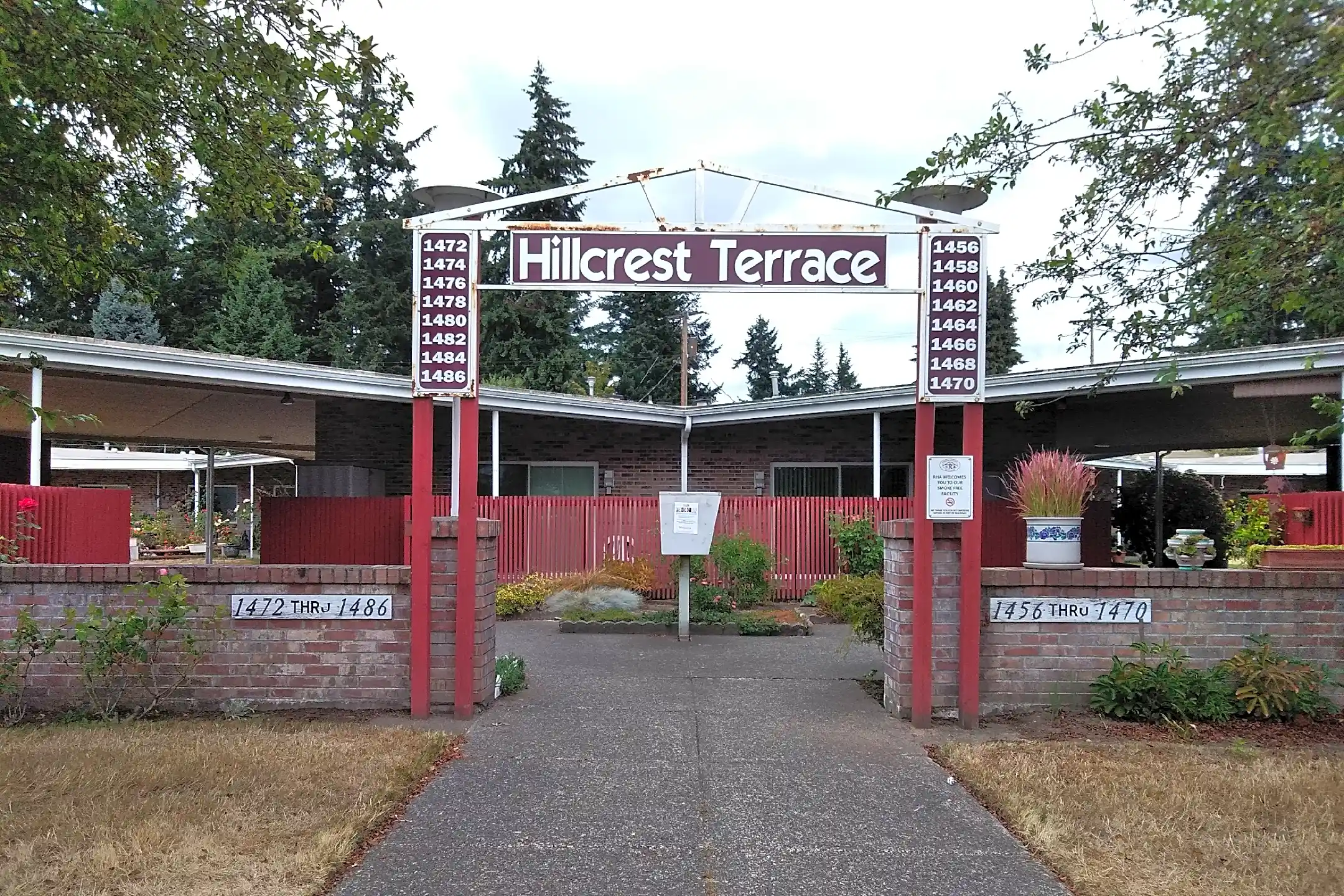 Hillcrest Terrace Apartments - Renton, WA 98056