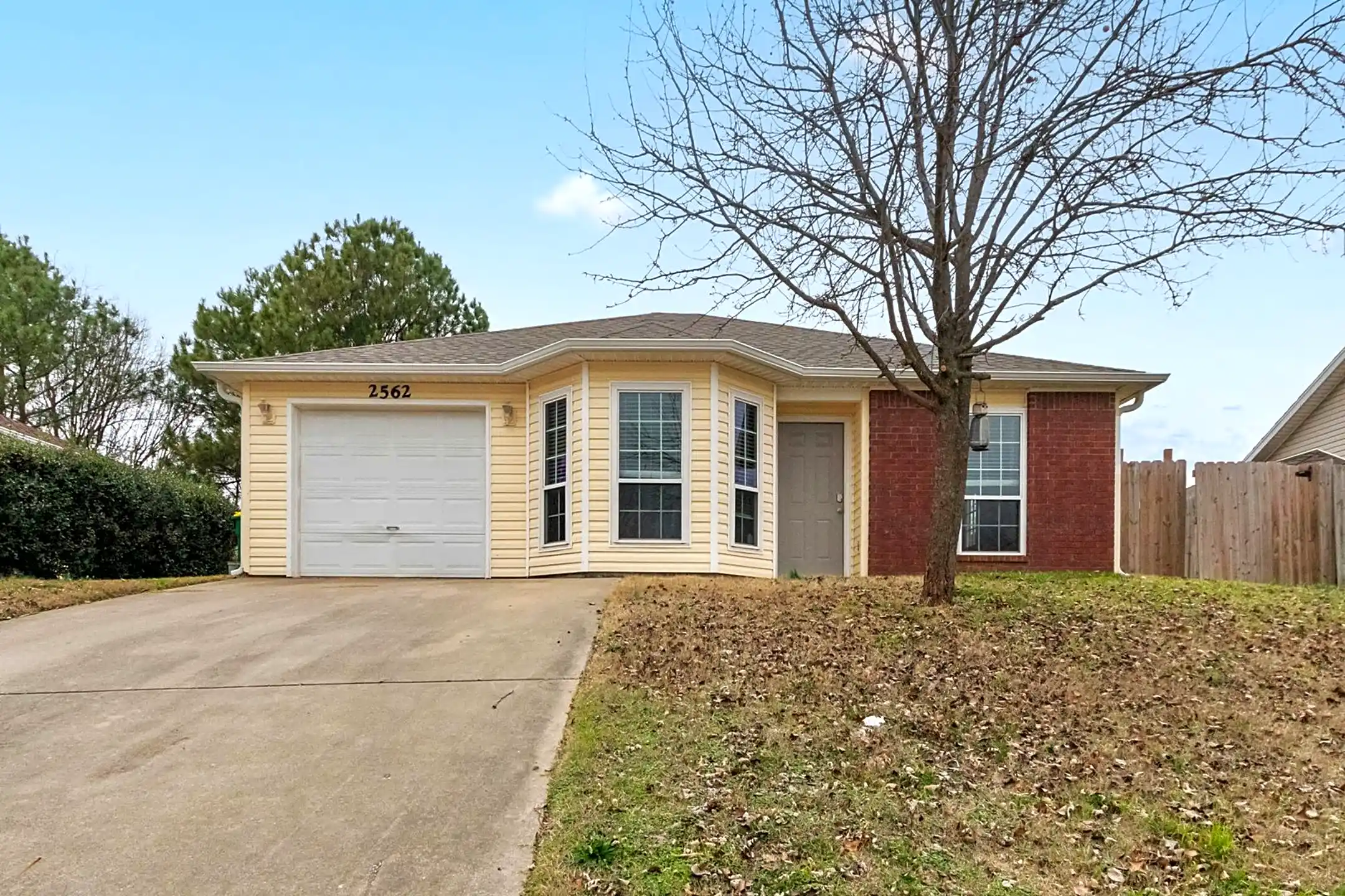 2562 Brookside St Springdale, AR Houses for Rent Rent.