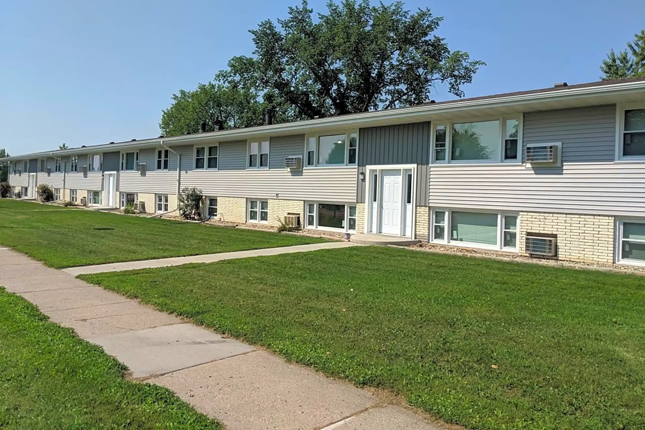 Ridgeview Apartments Valley City, ND 58072