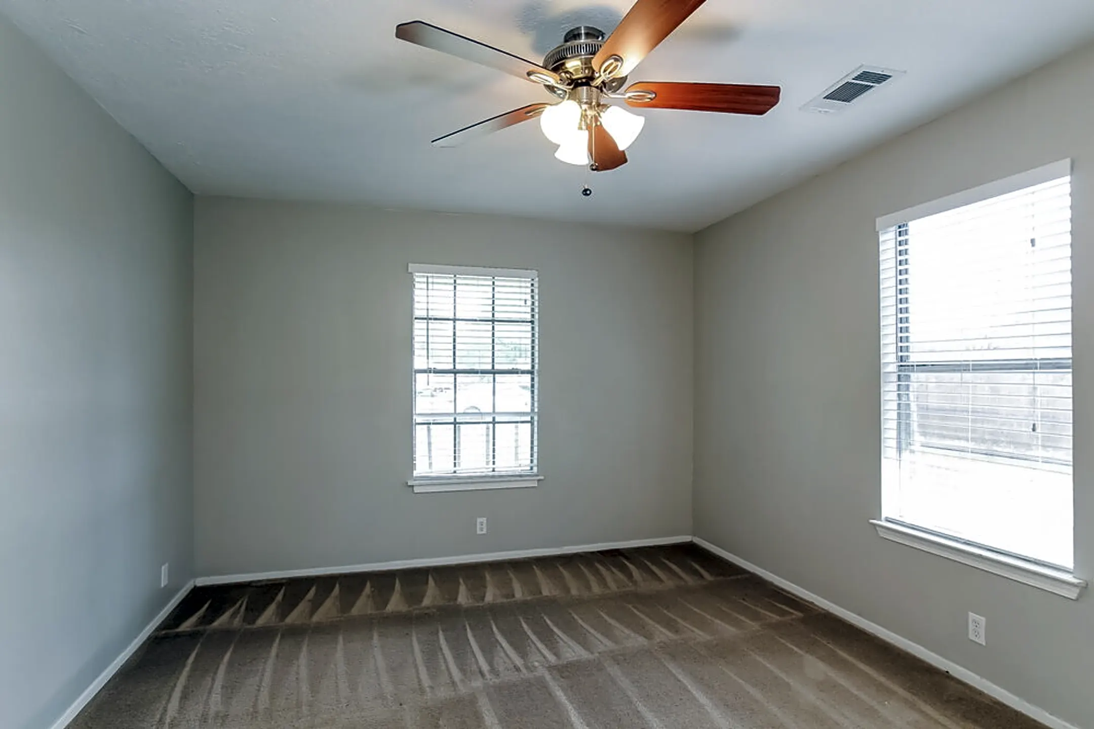 518 Mcguire Rosharon, TX Houses for Rent Rent.