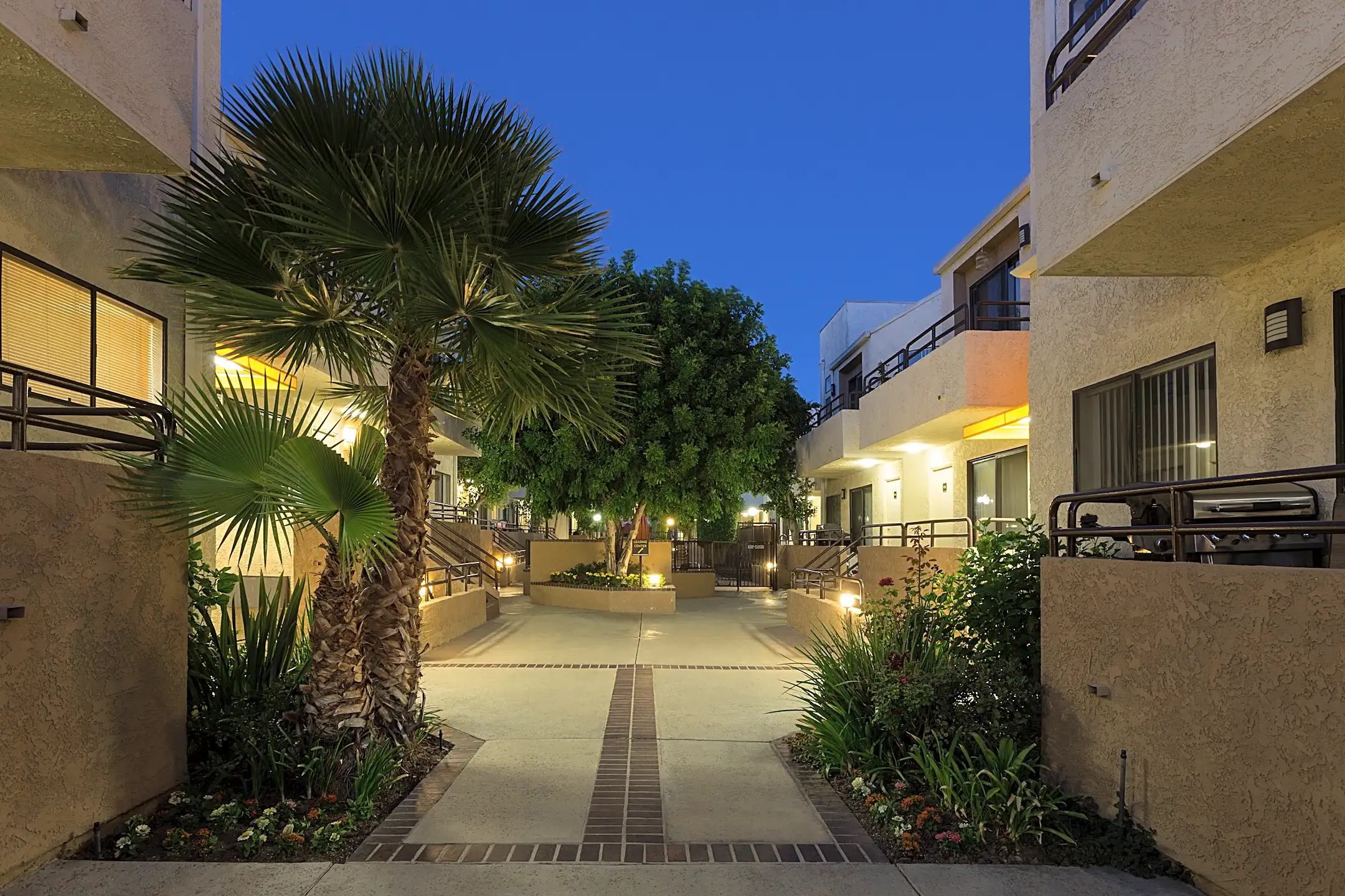 NMS Northridge Apartments Near CSUN 9700 Zelzah Ave Northridge, CA