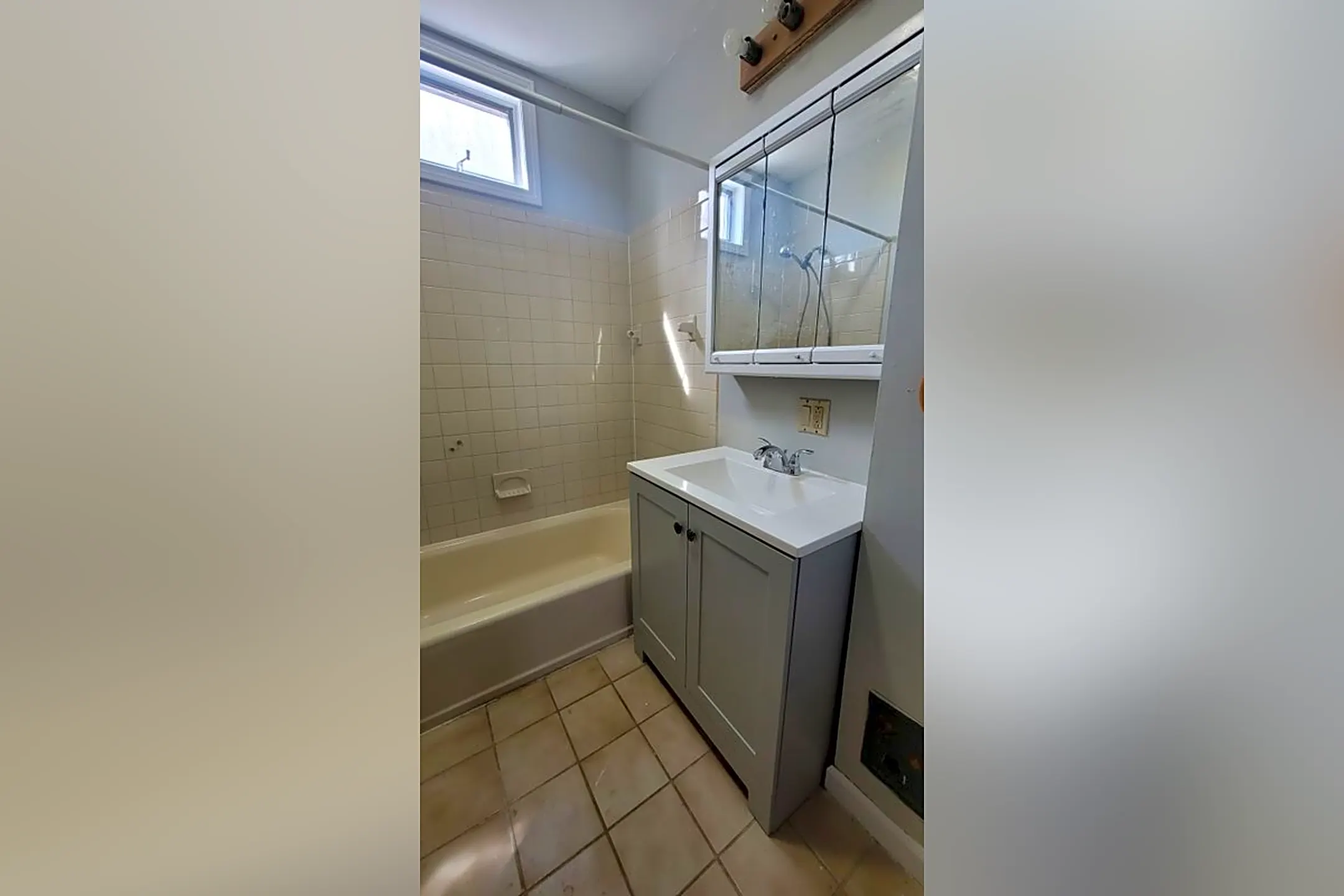 45 Ward St Houses Wallingford, CT 06492