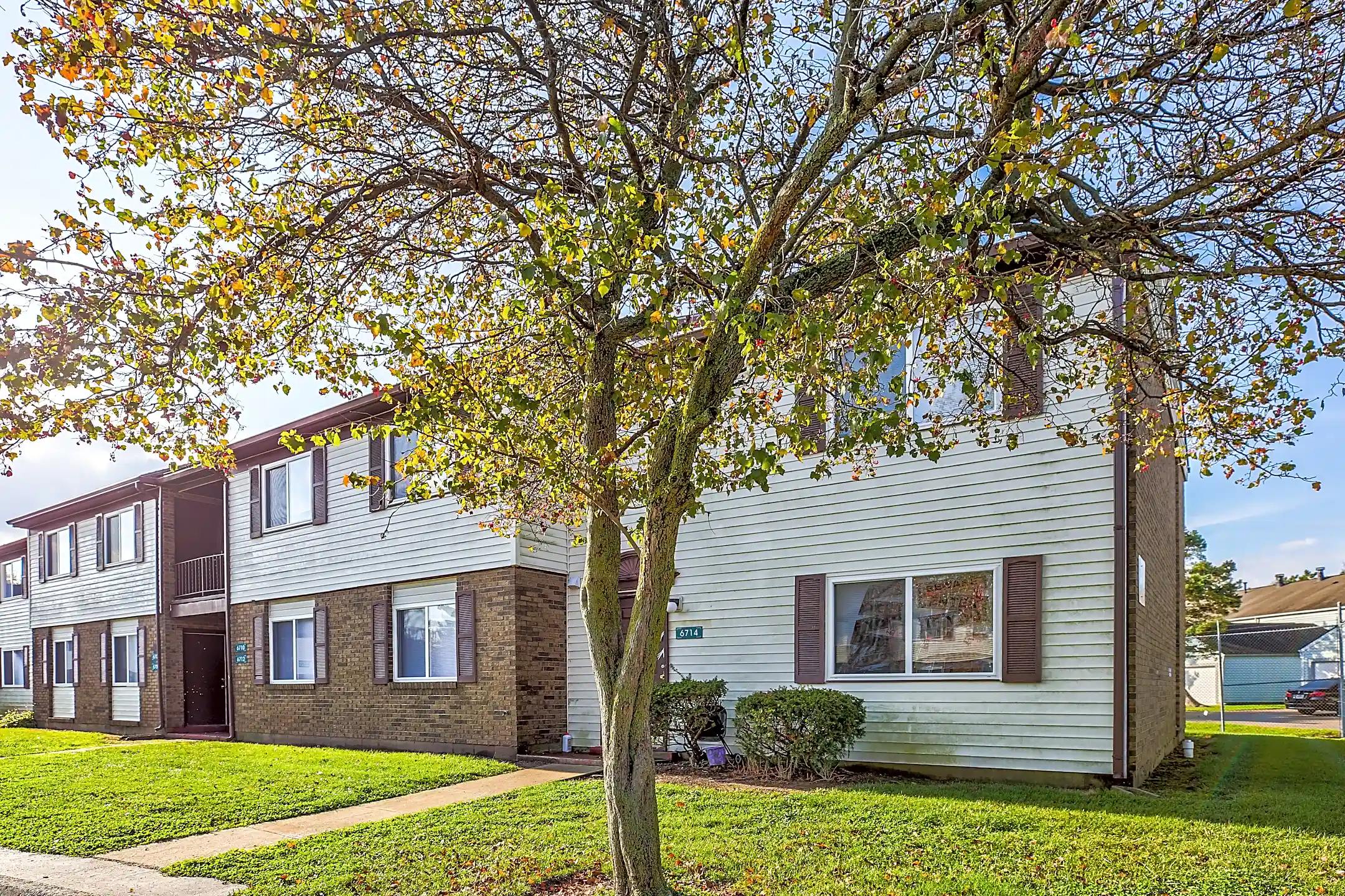 Building - The Brandt at 6851 - Dayton, OH