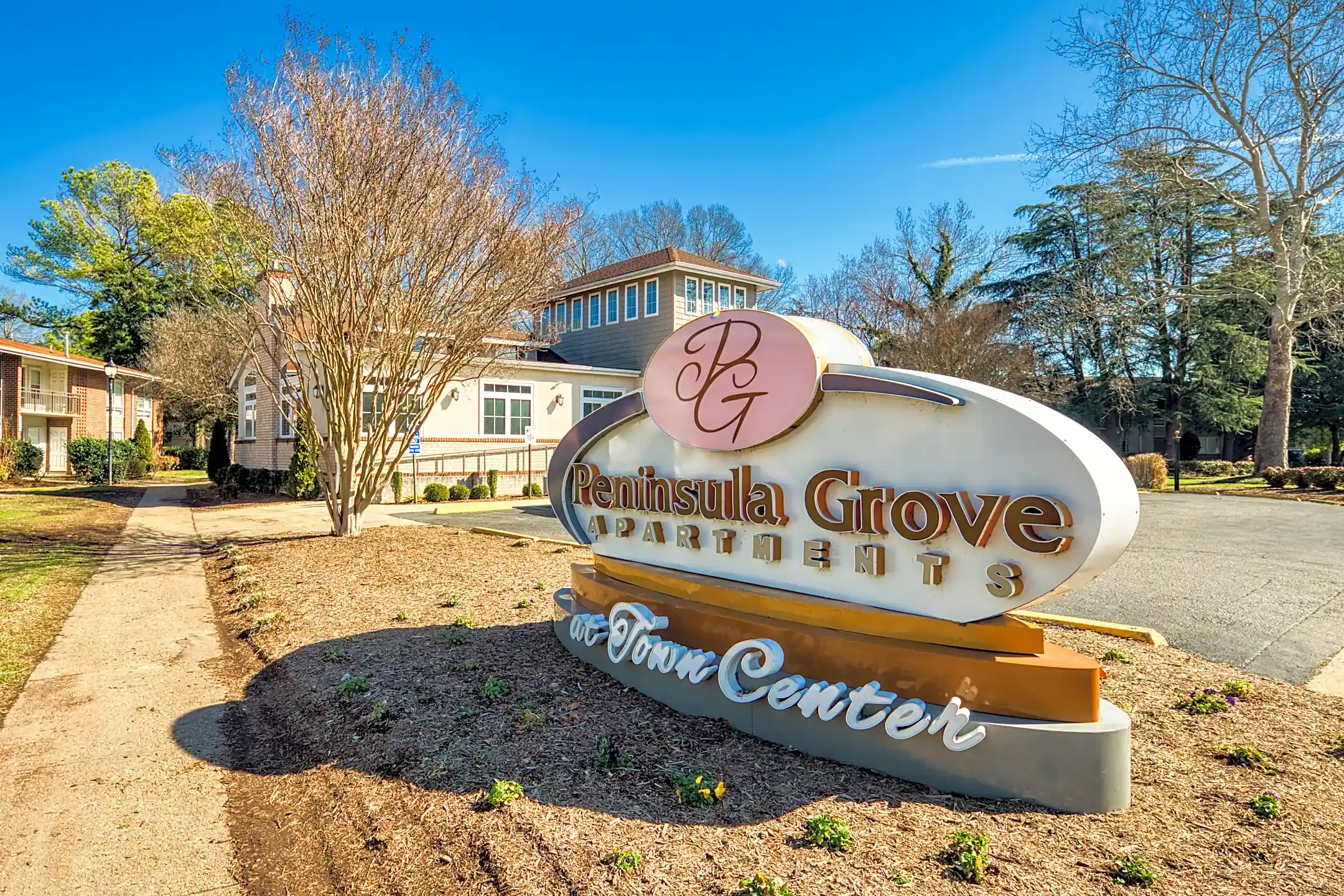 Peninsula Grove Apartments 2018 Cunningham Dr Hampton, VA
