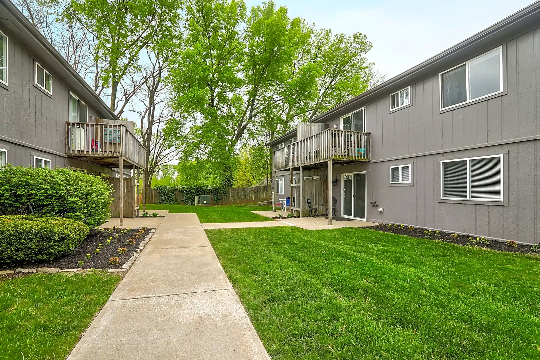 Parkville Place Apartments Parkville, MO 64152